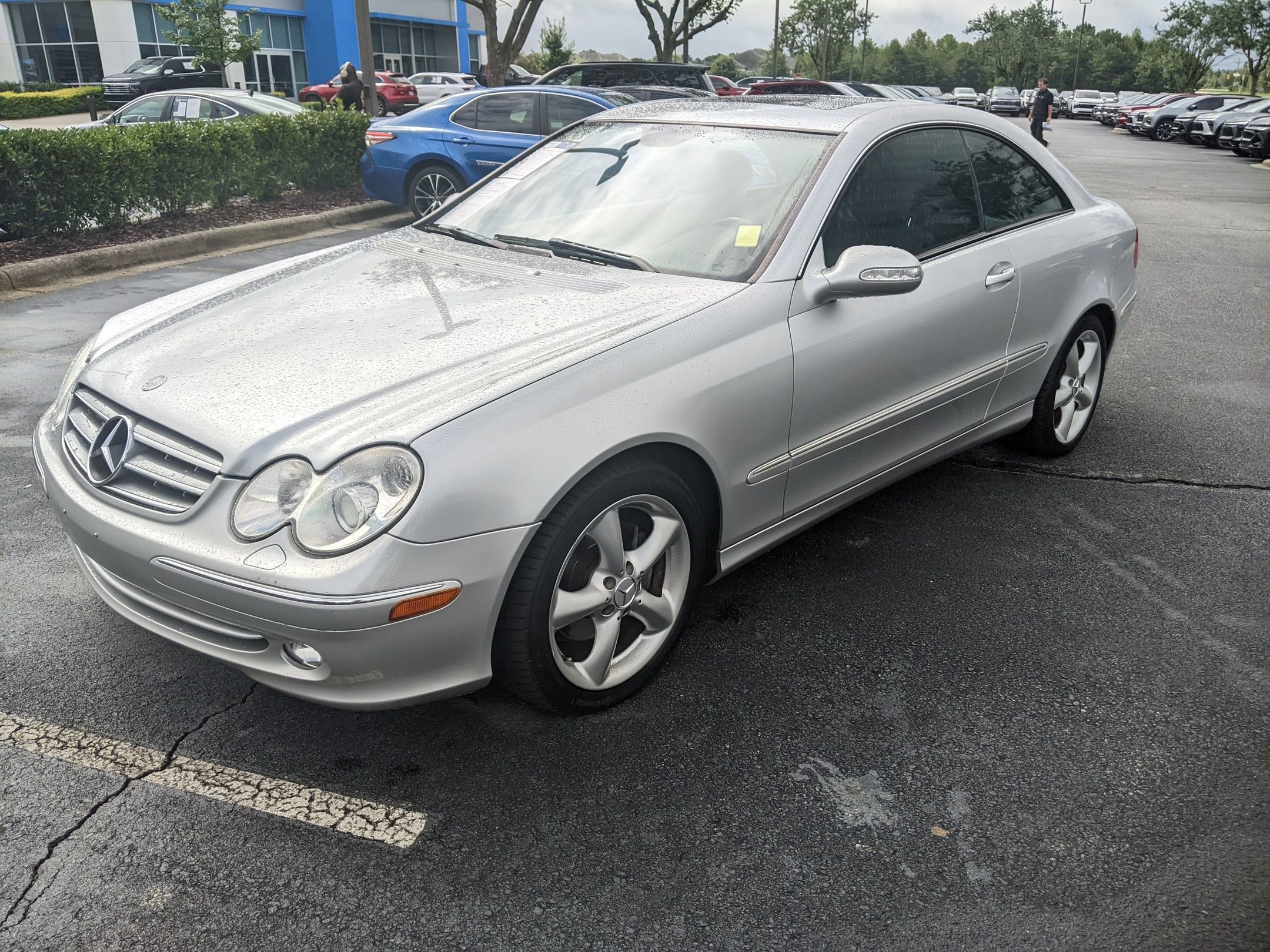 2005 Mercedes Benz CLK photo 3