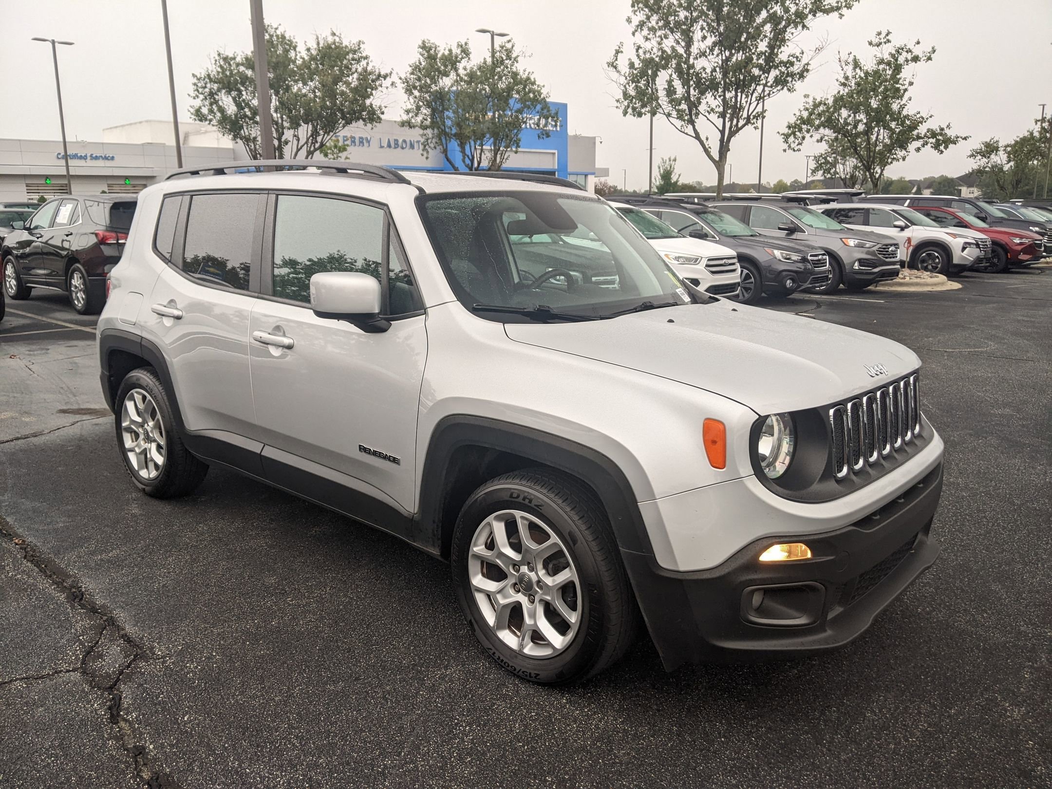 2018 Jeep Renegade Latitude North Edition photo 2