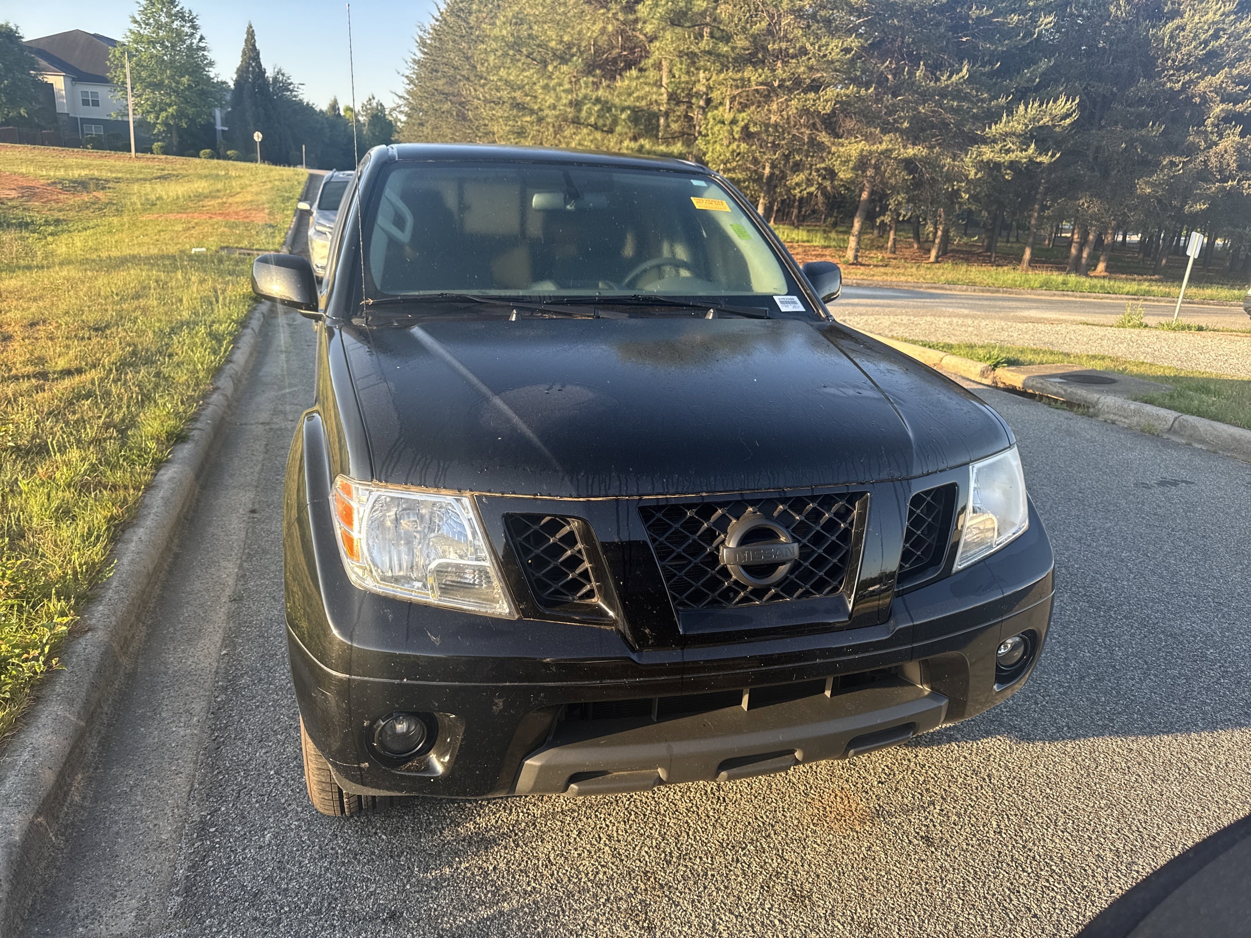 2021 Nissan Frontier SV photo 2