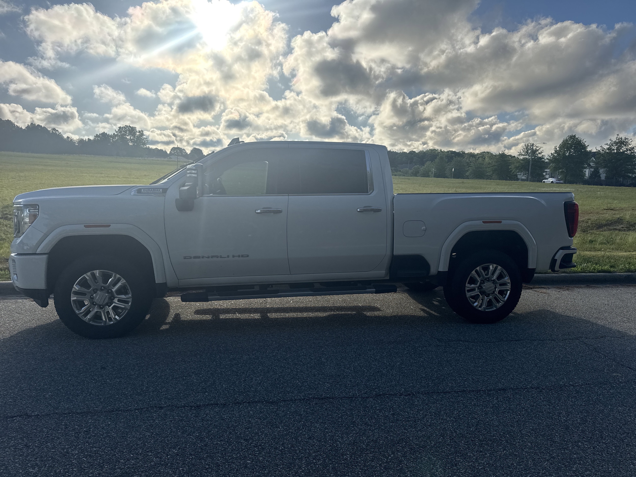 2020 GMC Sierra 2500HD Denali photo 6