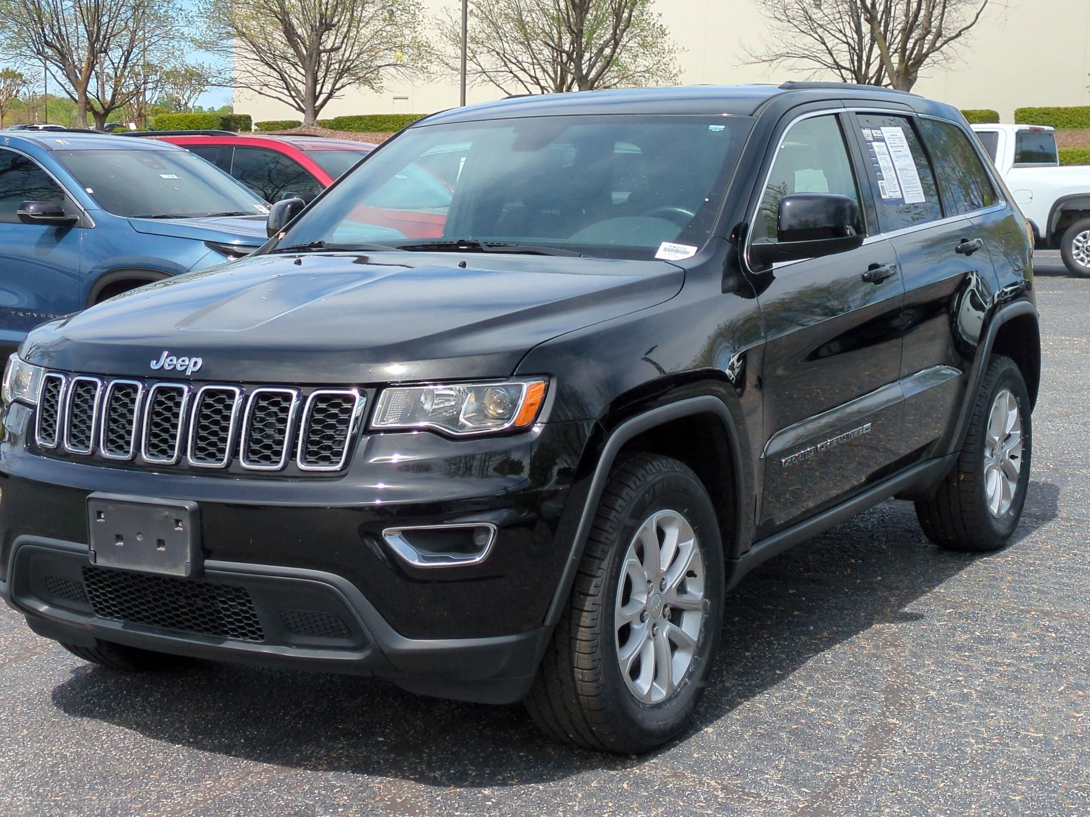 2022 Jeep Grand Cherokee WK Laredo E photo 4