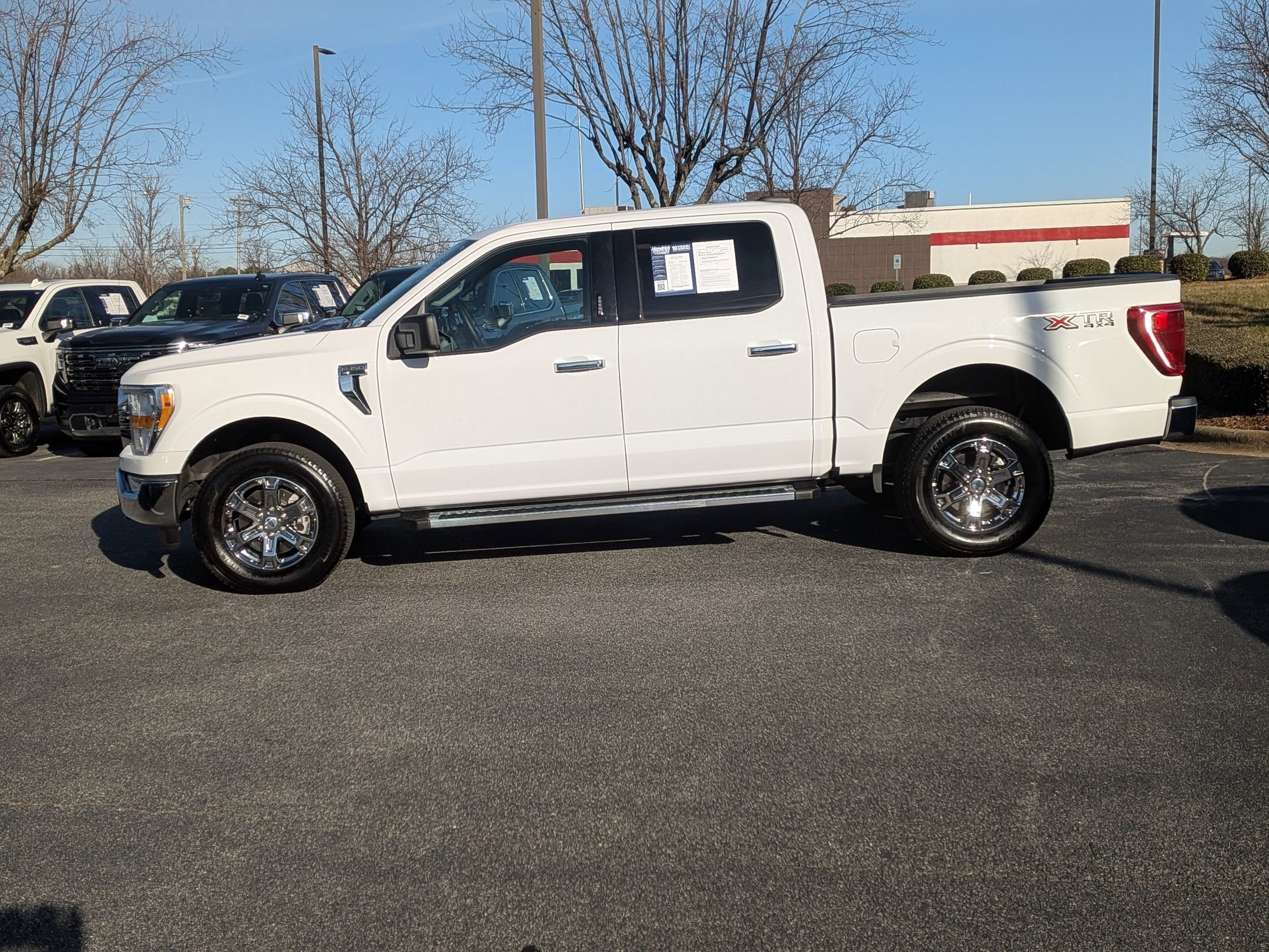 2023 Ford F-150 XLT photo 4
