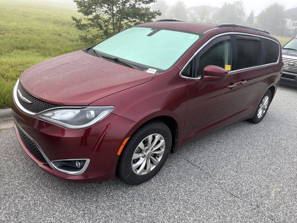 Used 2018 Chrysler Pacifica Touring Plus Minivan
