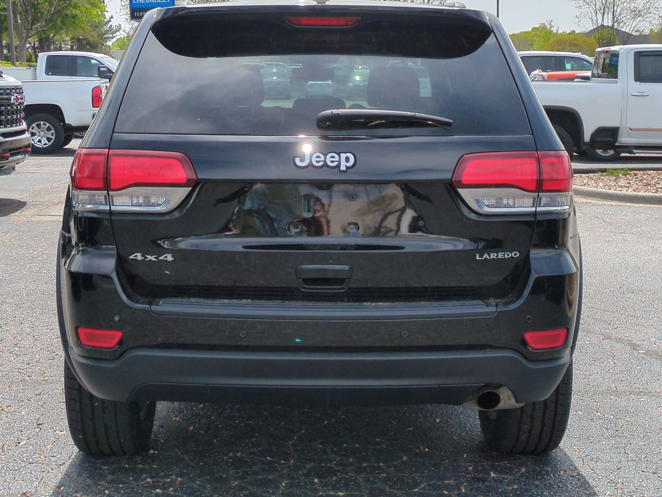 2022 Jeep Grand Cherokee WK Laredo E photo 3