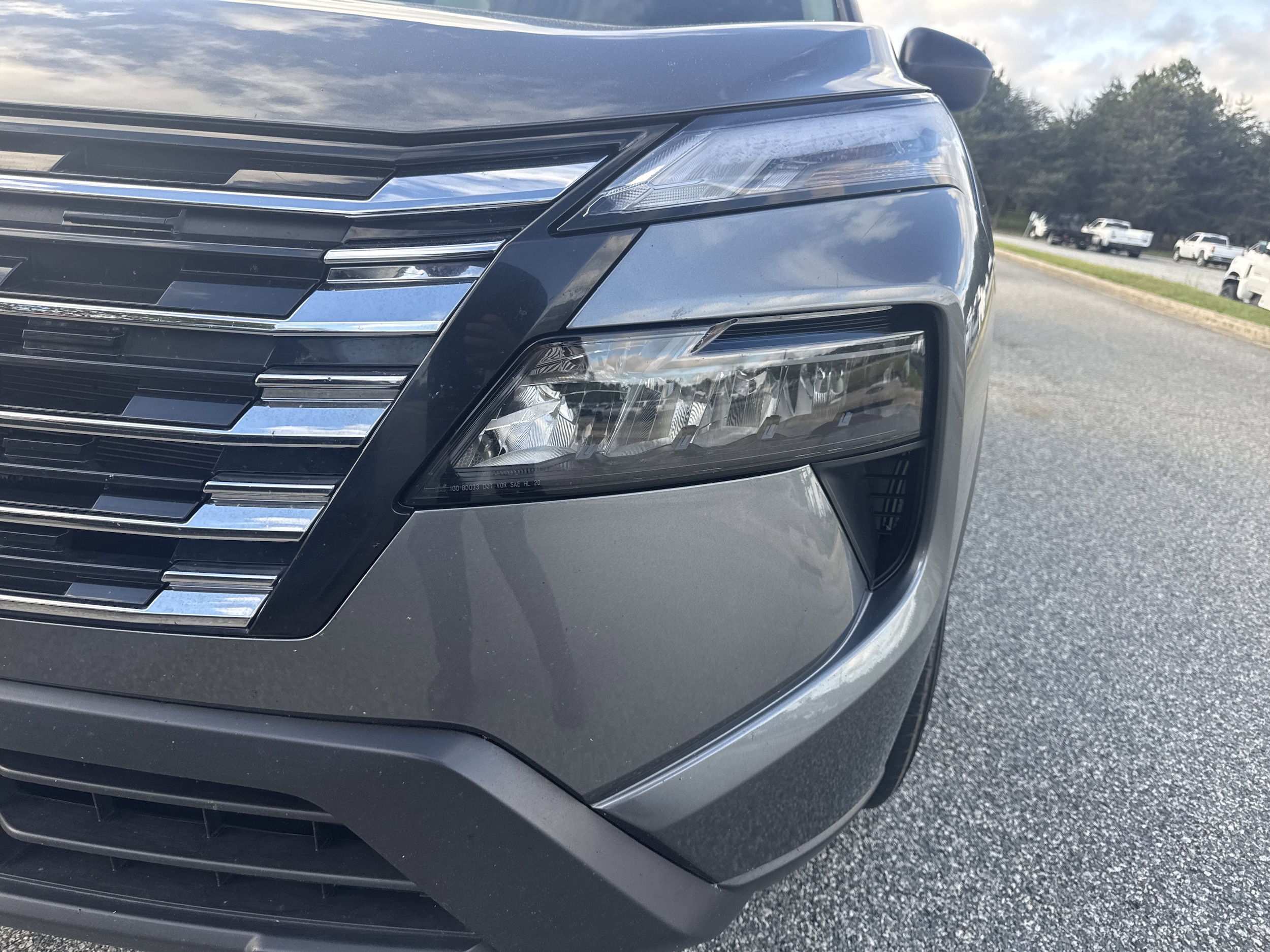 2024 Nissan Rogue S photo 5