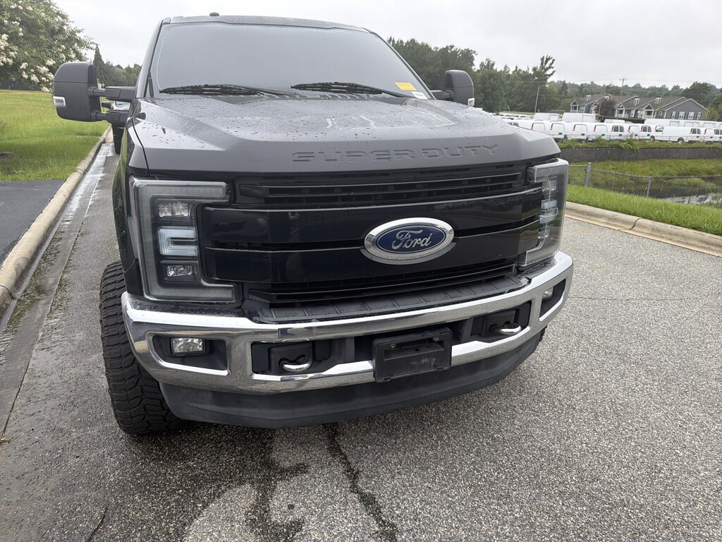 Used 2017 Ford Super Duty F-250 SRW Lariat Pickup