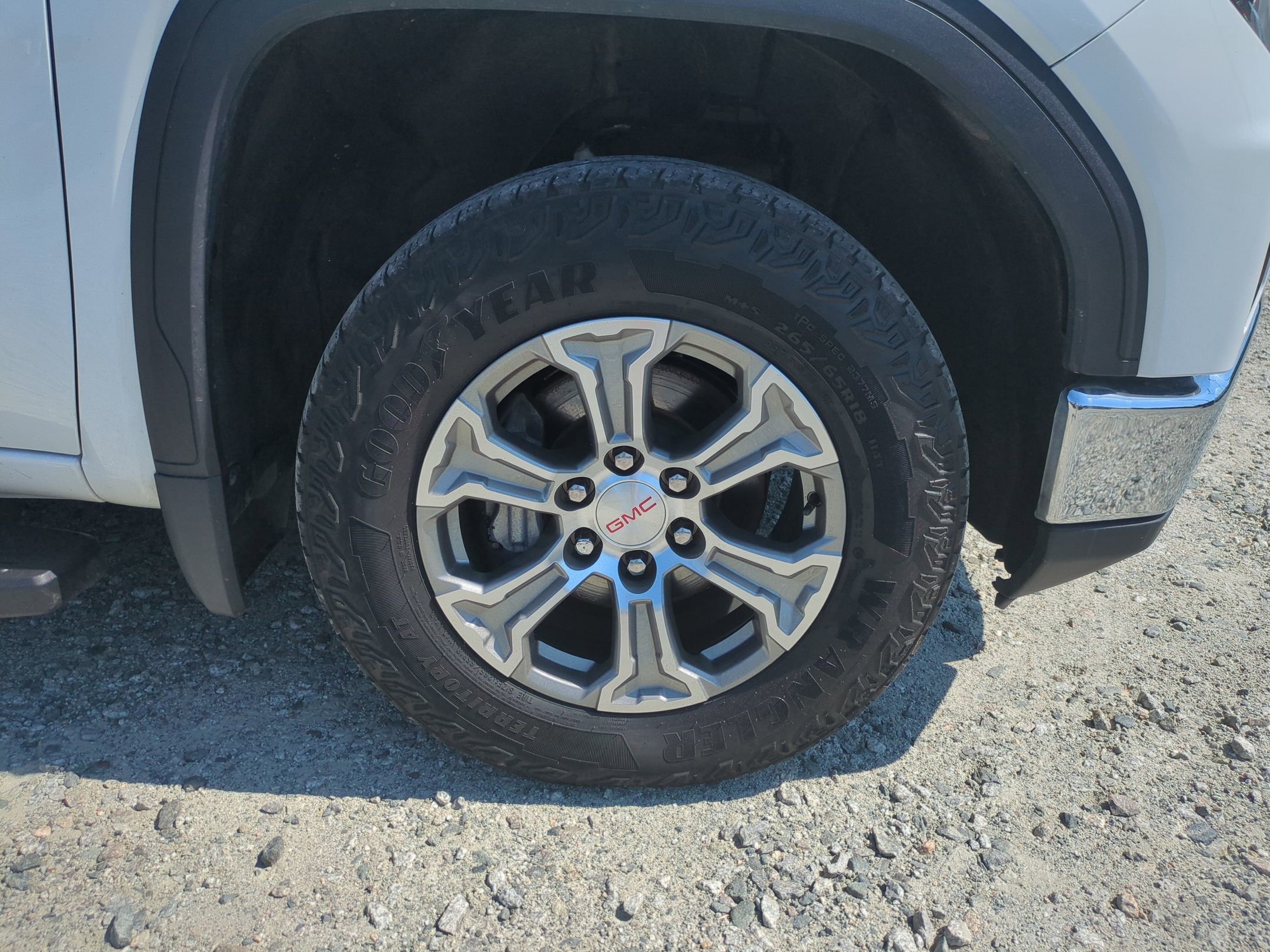 2023 GMC Sierra 1500 SLT - Photo 12