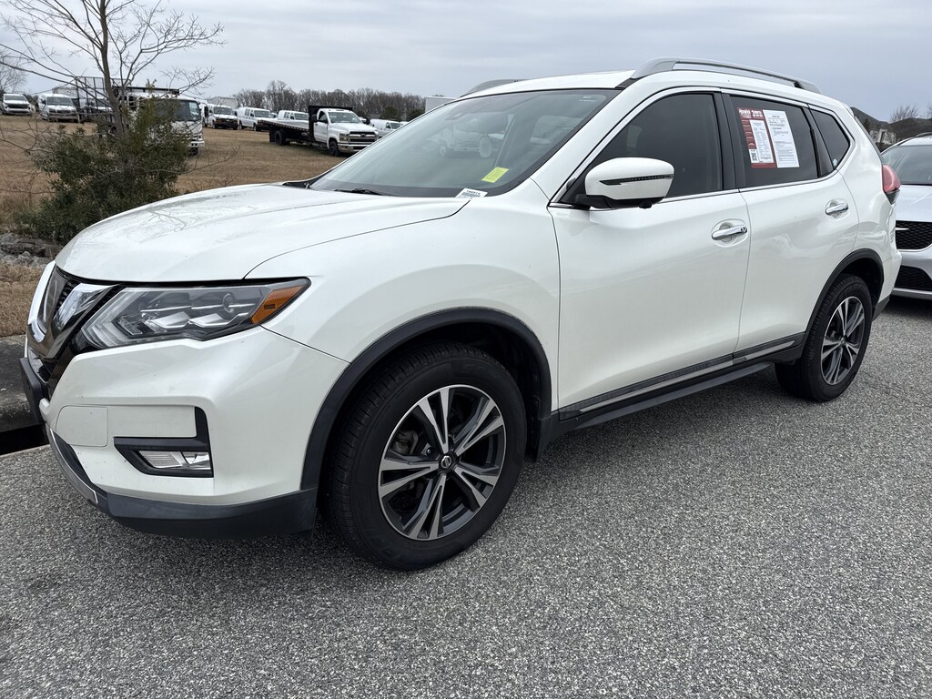 Used 2017 Nissan Rogue SL SUV