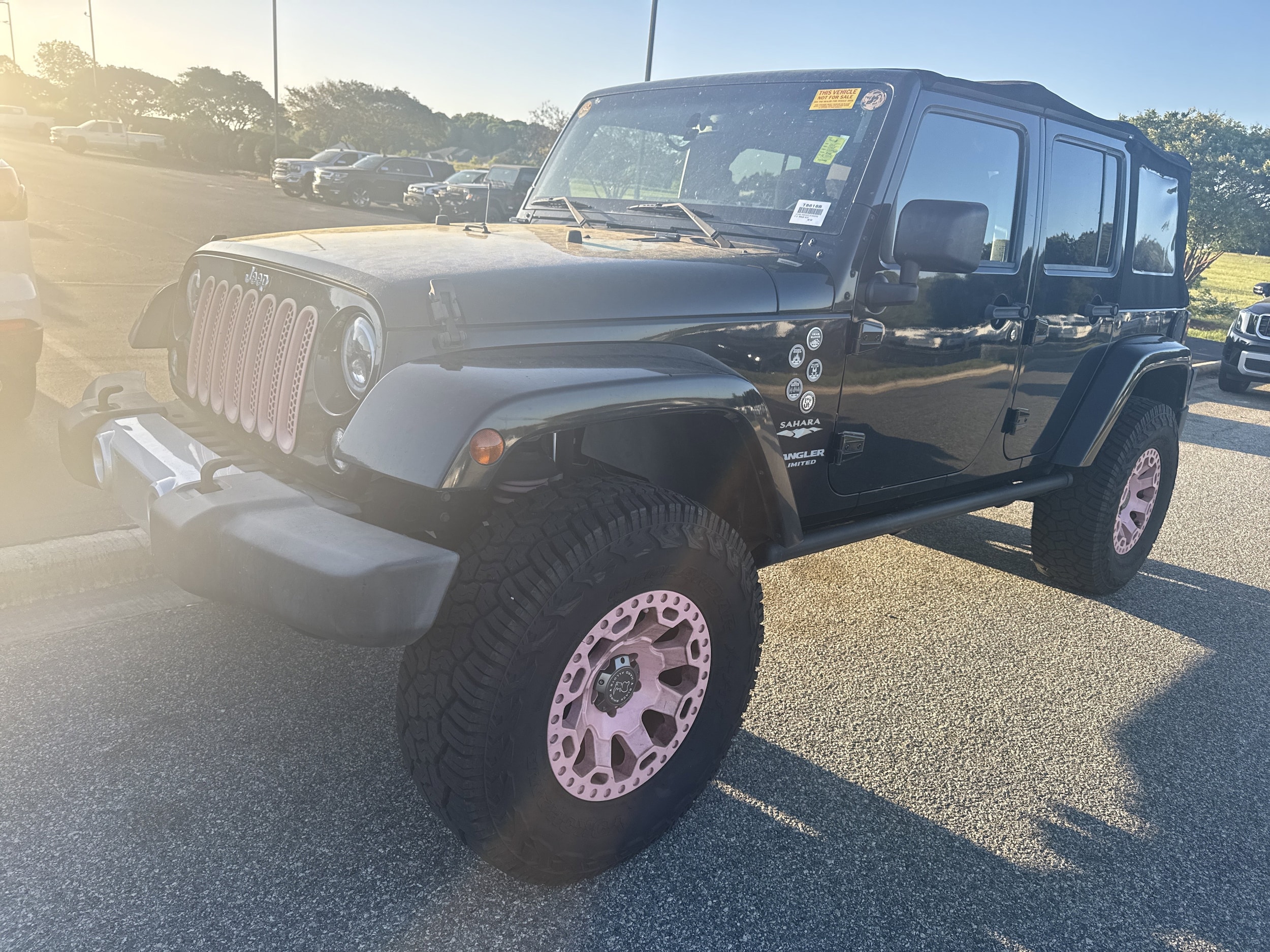 2015 Jeep Wrangler Unlimited Sahara photo 5