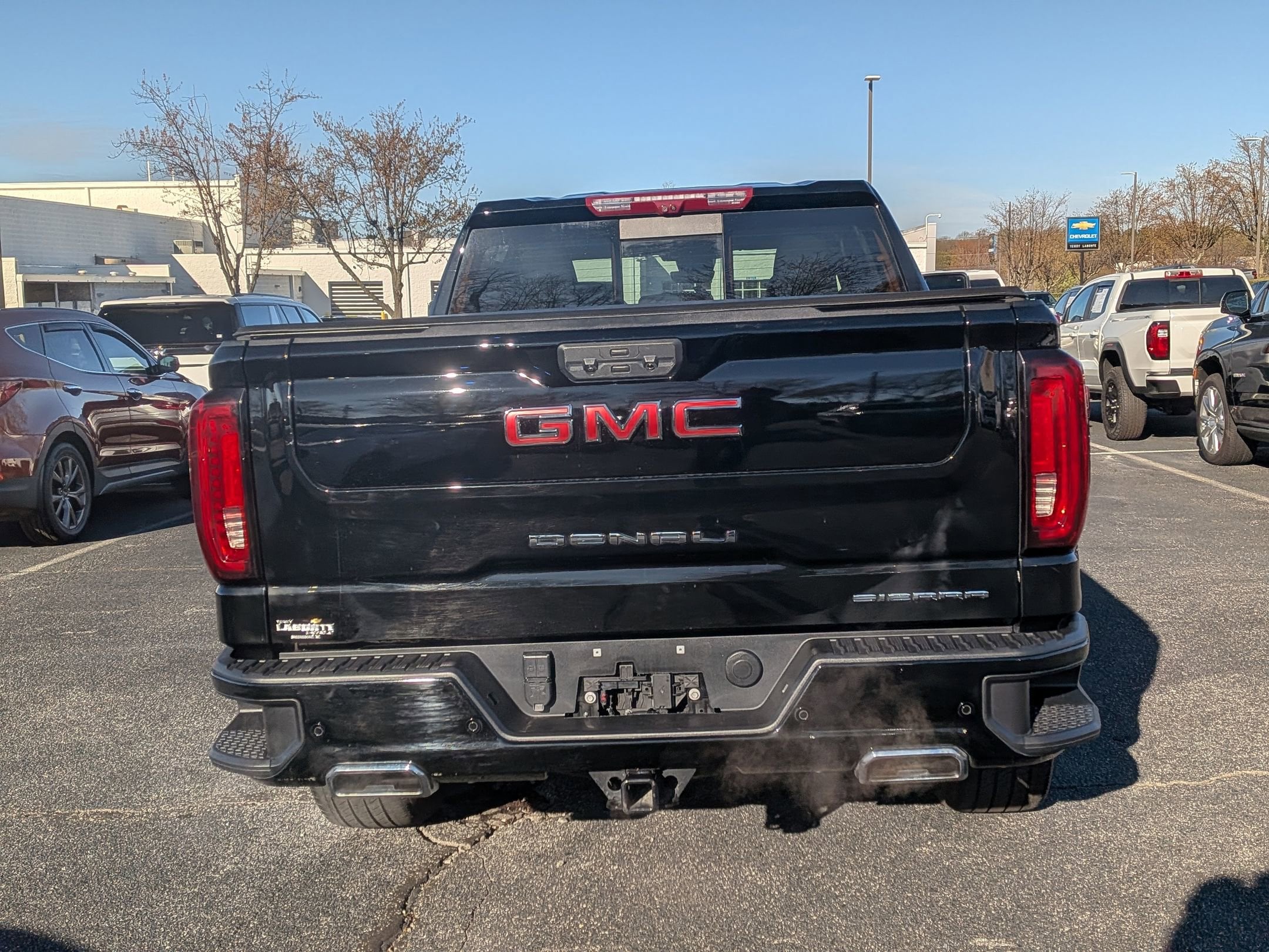 2024 GMC Sierra 1500 Denali photo 3