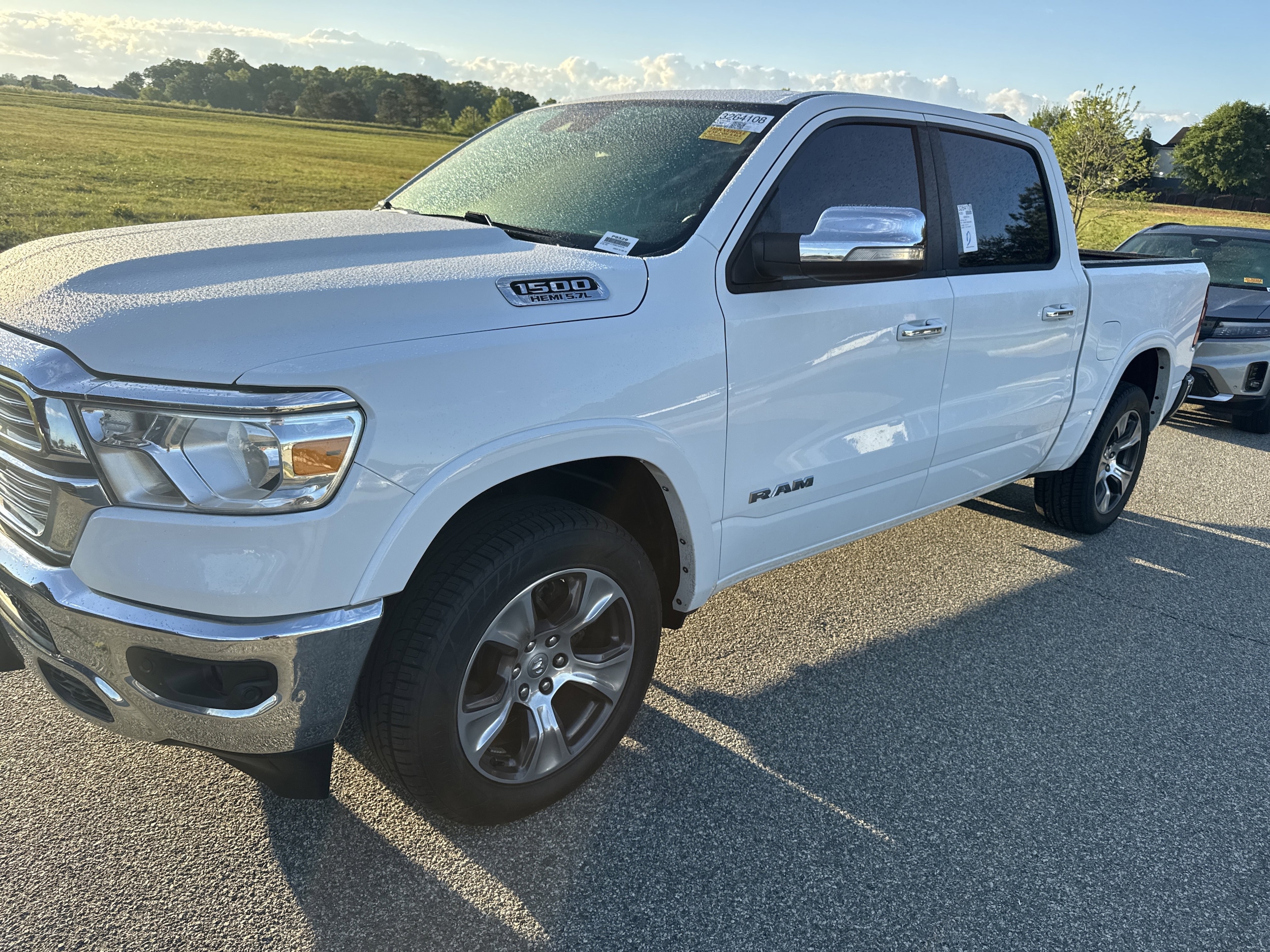 2022 Ram 1500 Laramie photo 4
