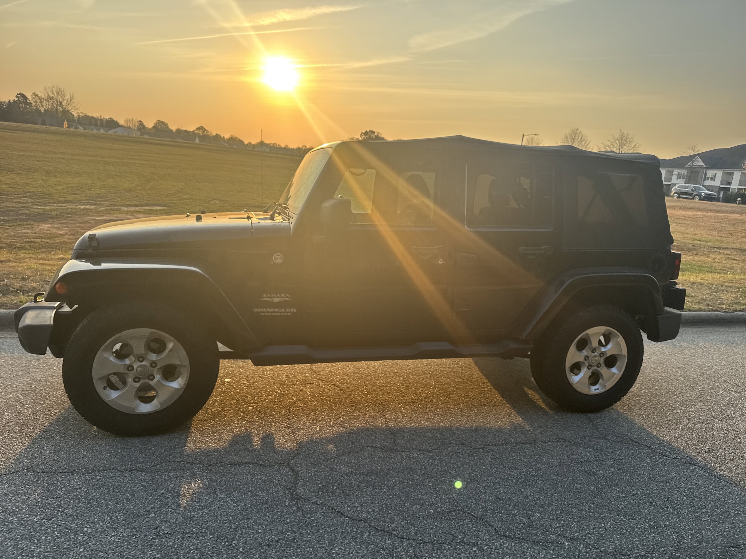 2014 Jeep Wrangler Unlimited Sahara photo 4