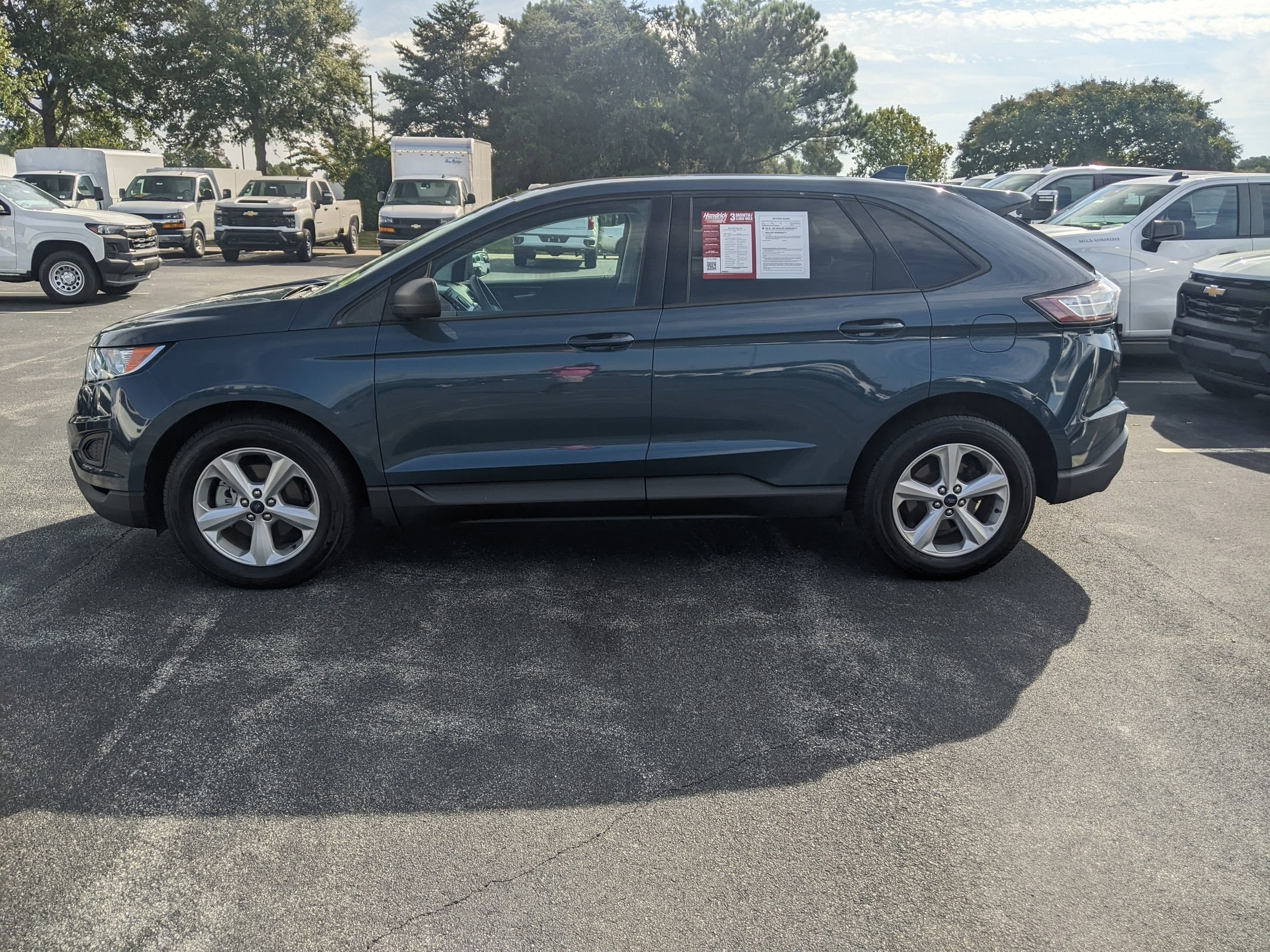 2016 Ford Edge SE photo 2
