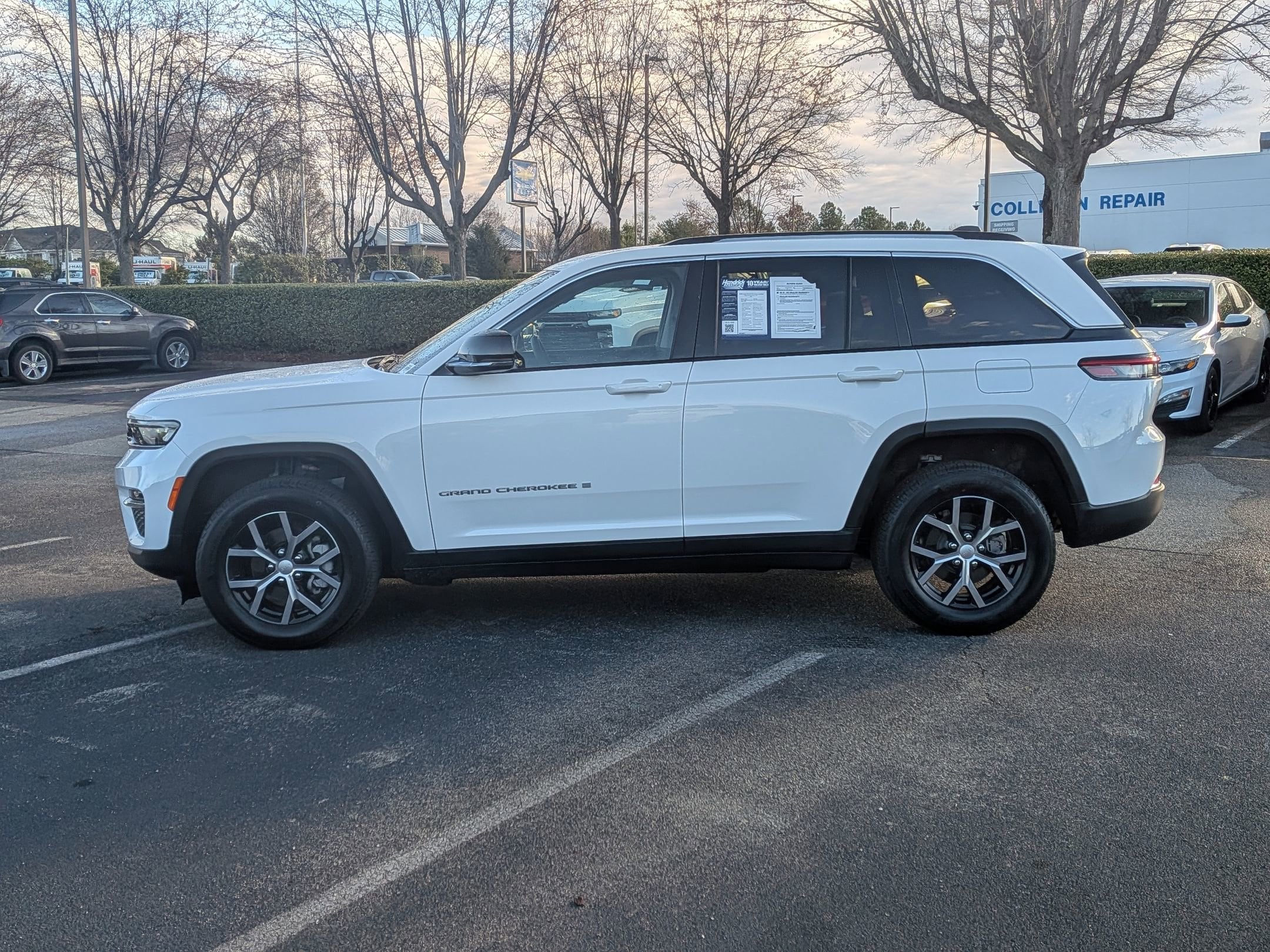 2023 Jeep Grand Cherokee Limited photo 5