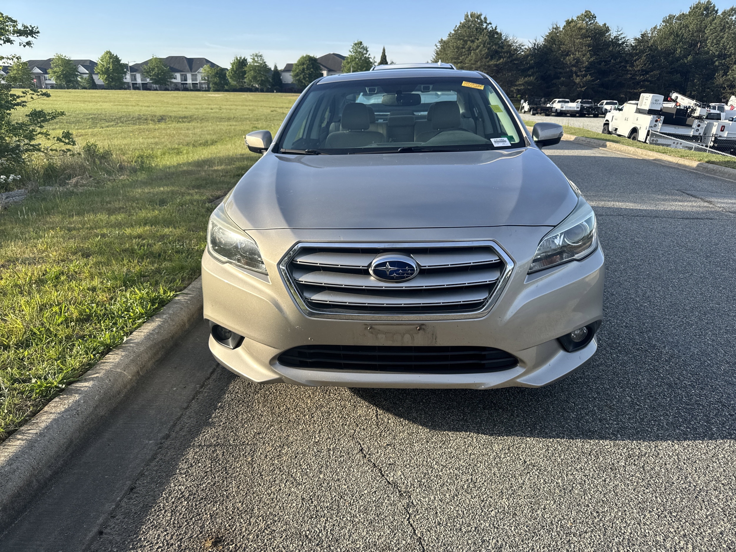 2016 Subaru Legacy photo 2