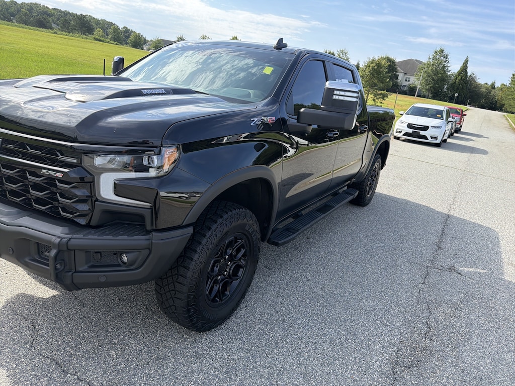 Used 2024 Chevrolet Silverado 1500 ZR2 Pickup