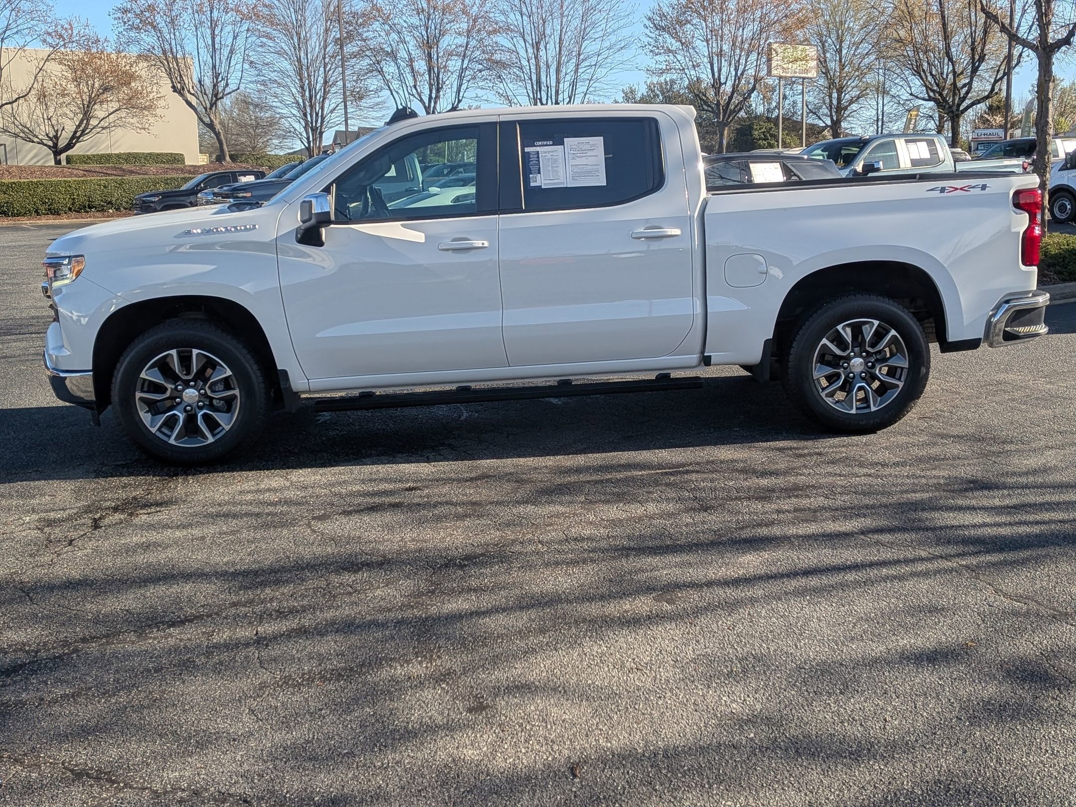 2024 Chevrolet Silverado 1500 LT photo 5
