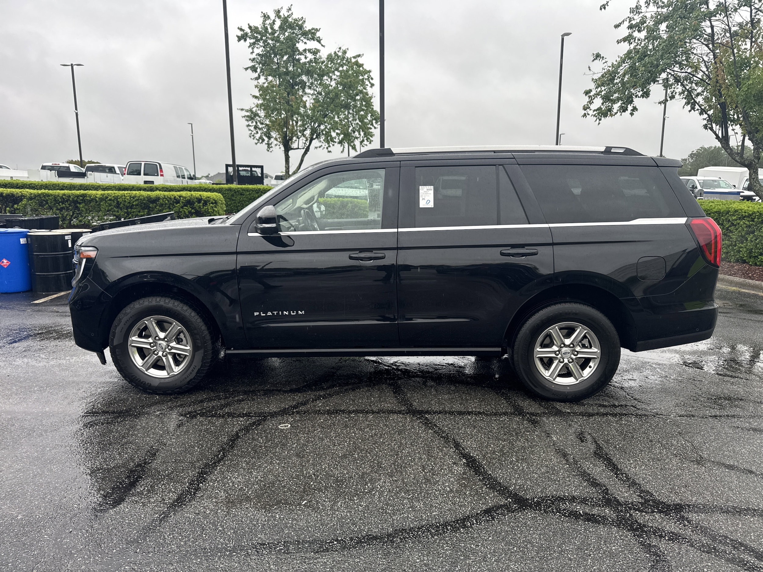 2025 Ford Expedition Platinum photo 6