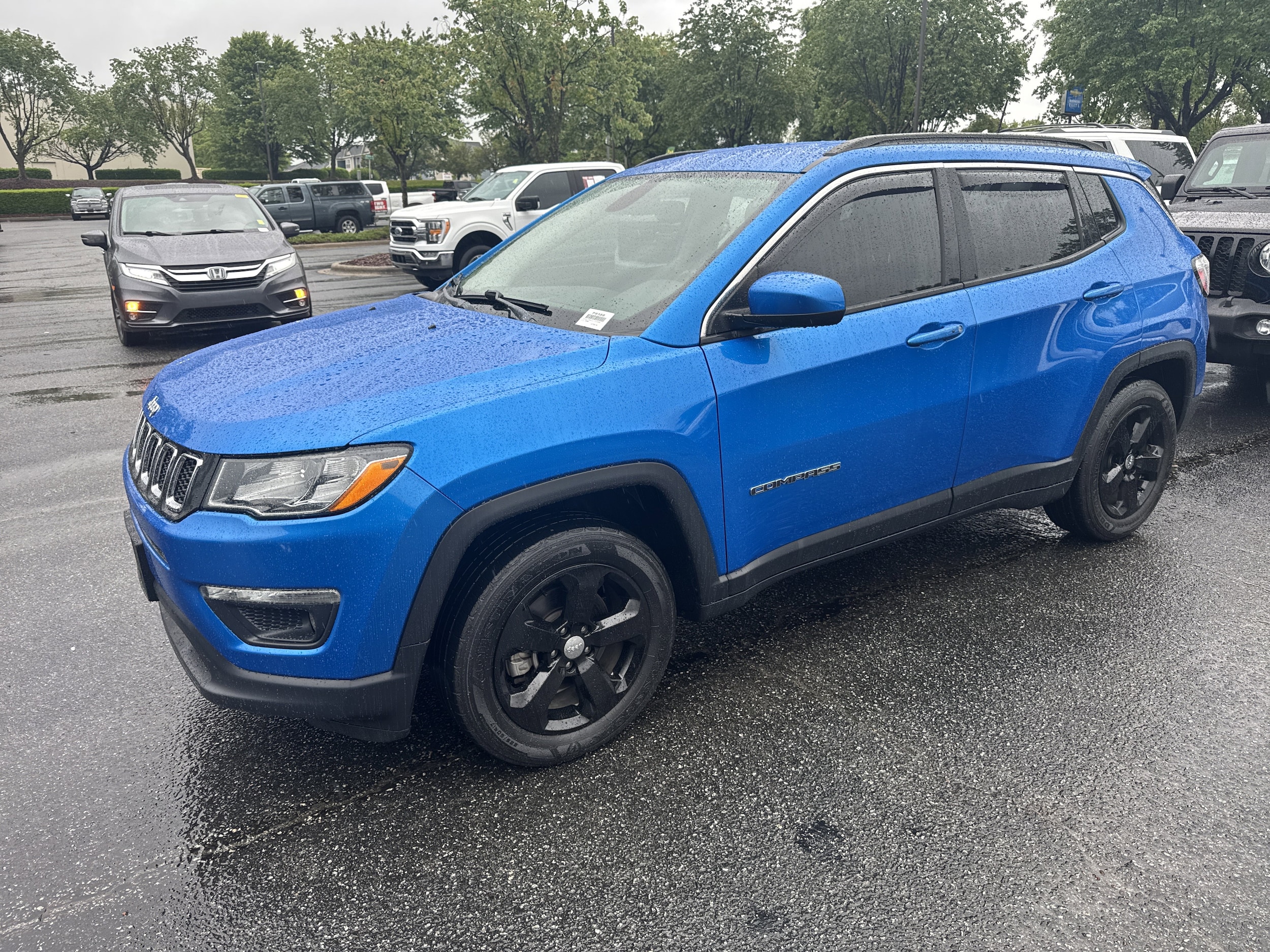 2020 Jeep Compass Latitude photo 2