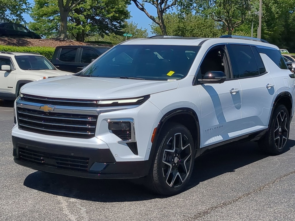 Used 2026 Chevrolet Traverse FWD High Country SUV