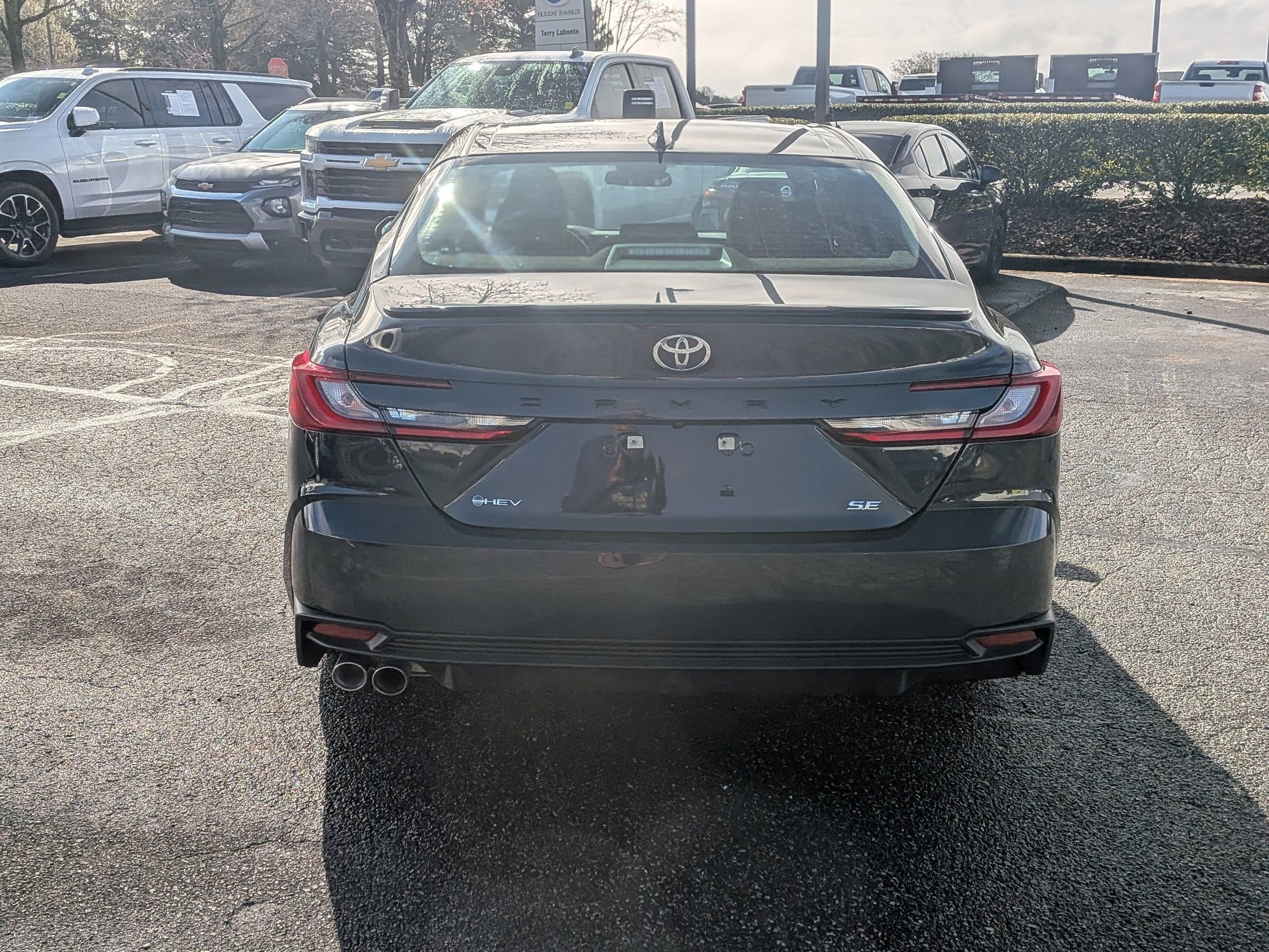 2025 Toyota Camry SE photo 3