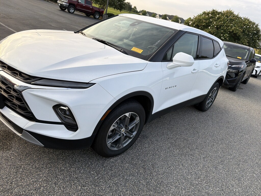Used 2025 Chevrolet Blazer LT SUV