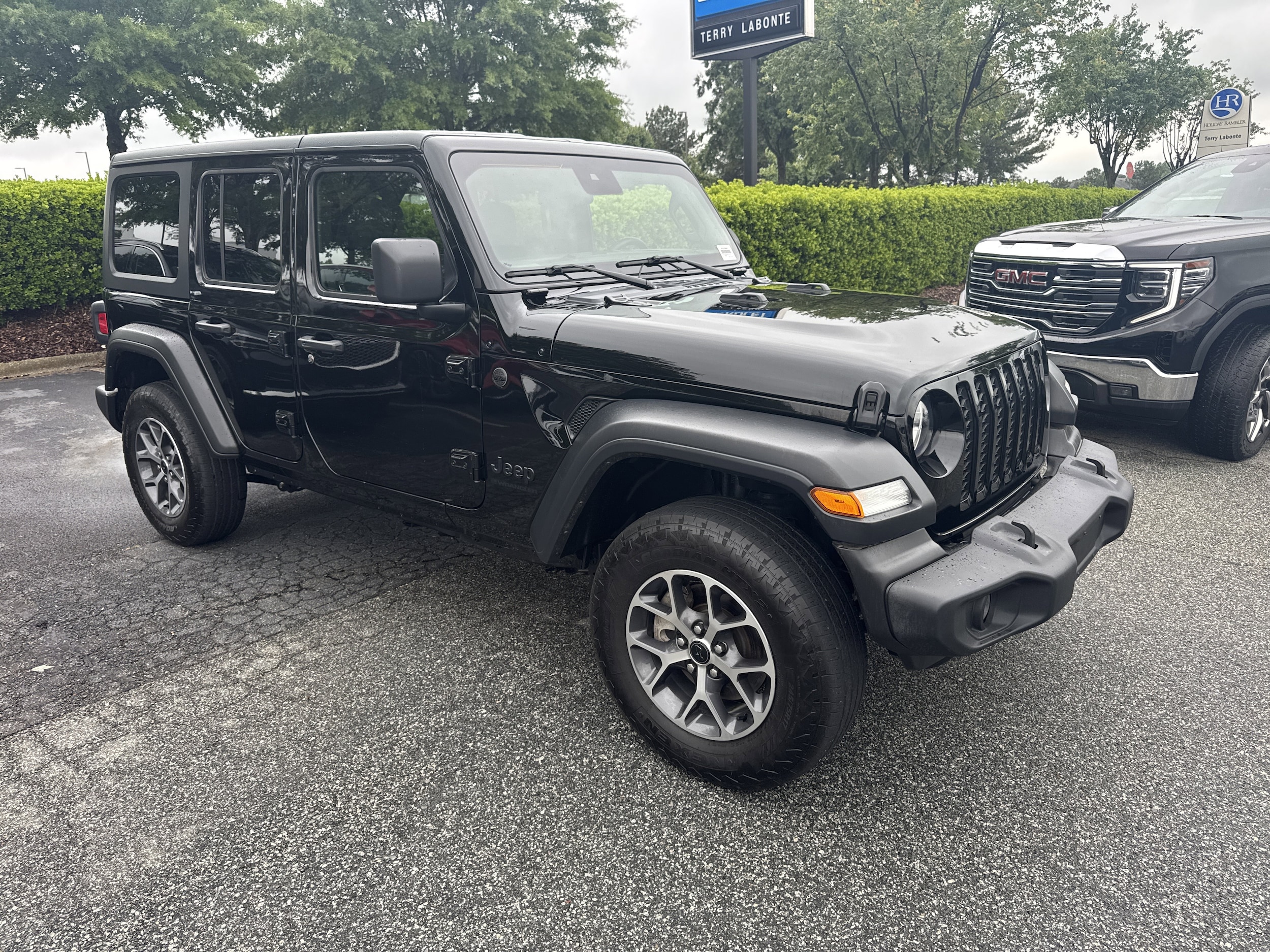 2024 Jeep Wrangler Sport S photo 2