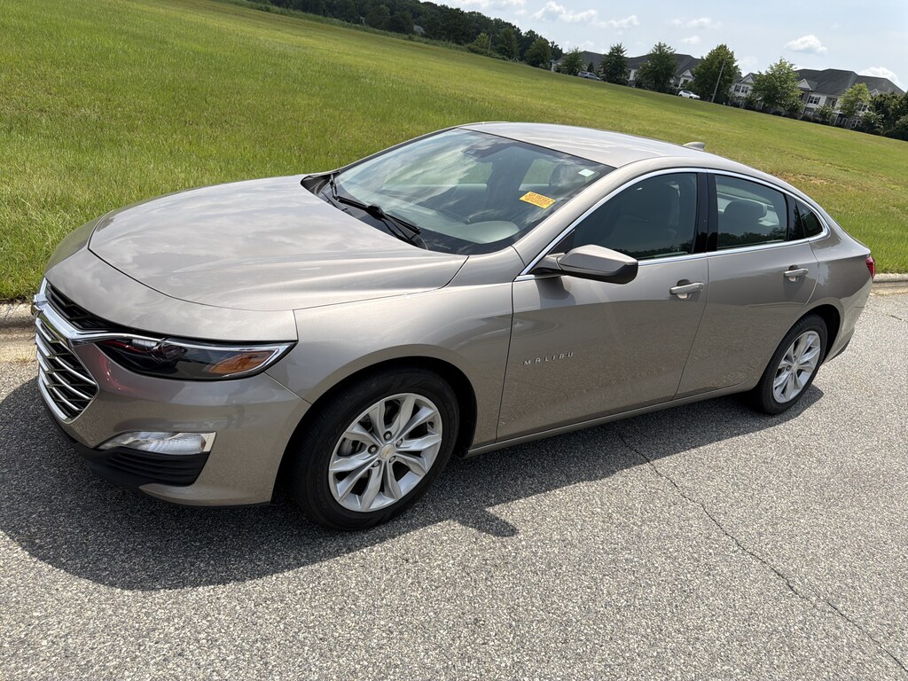 Used 2025 Chevrolet Malibu LT Sedan