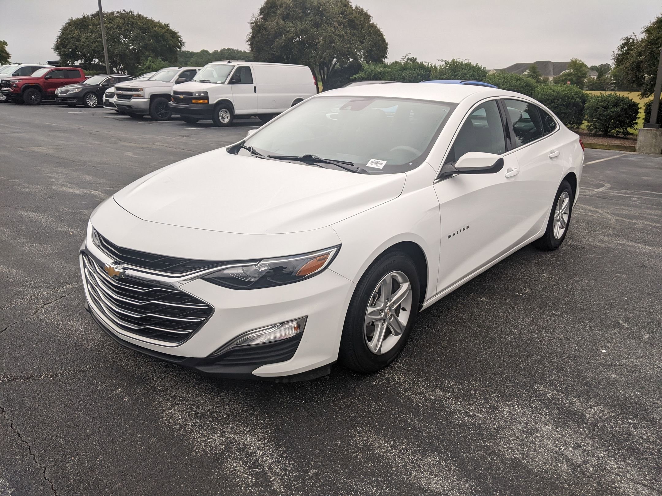 2023 Chevrolet Malibu LS photo 3
