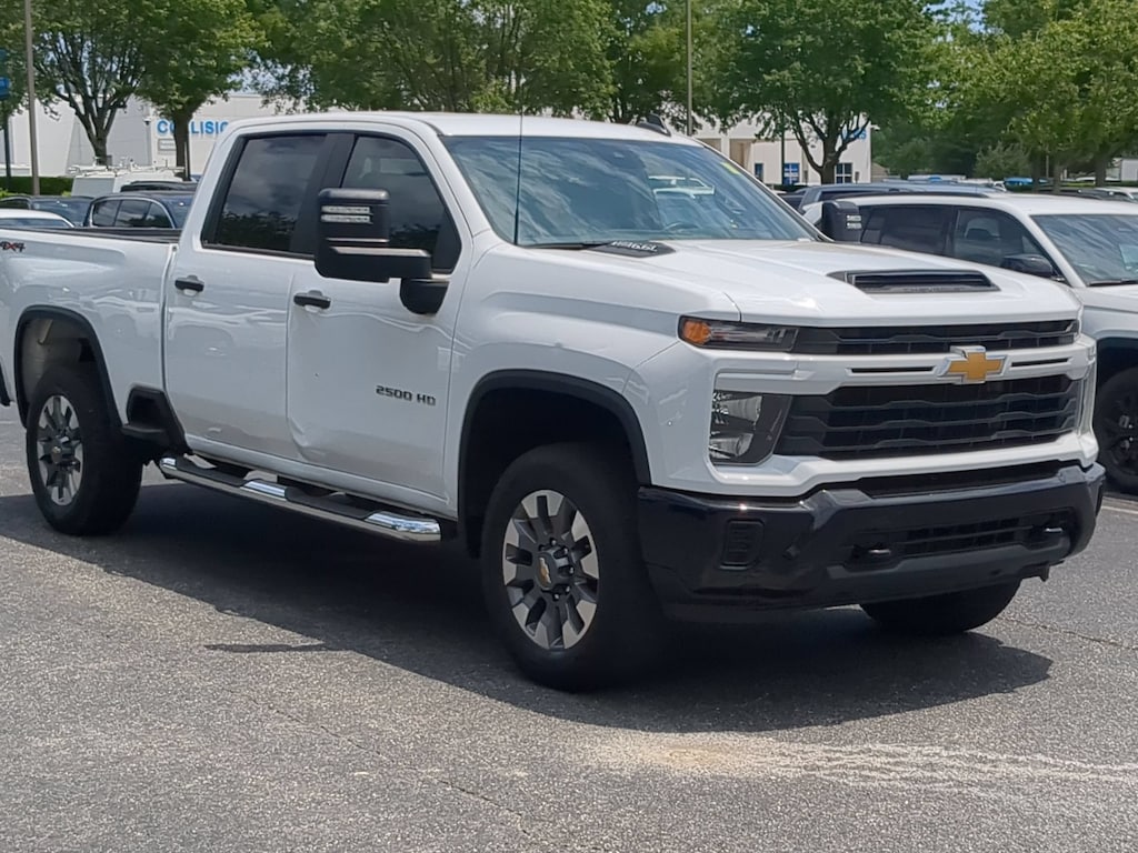 Used 2024 Chevrolet Silverado 2500HD Custom Pickup