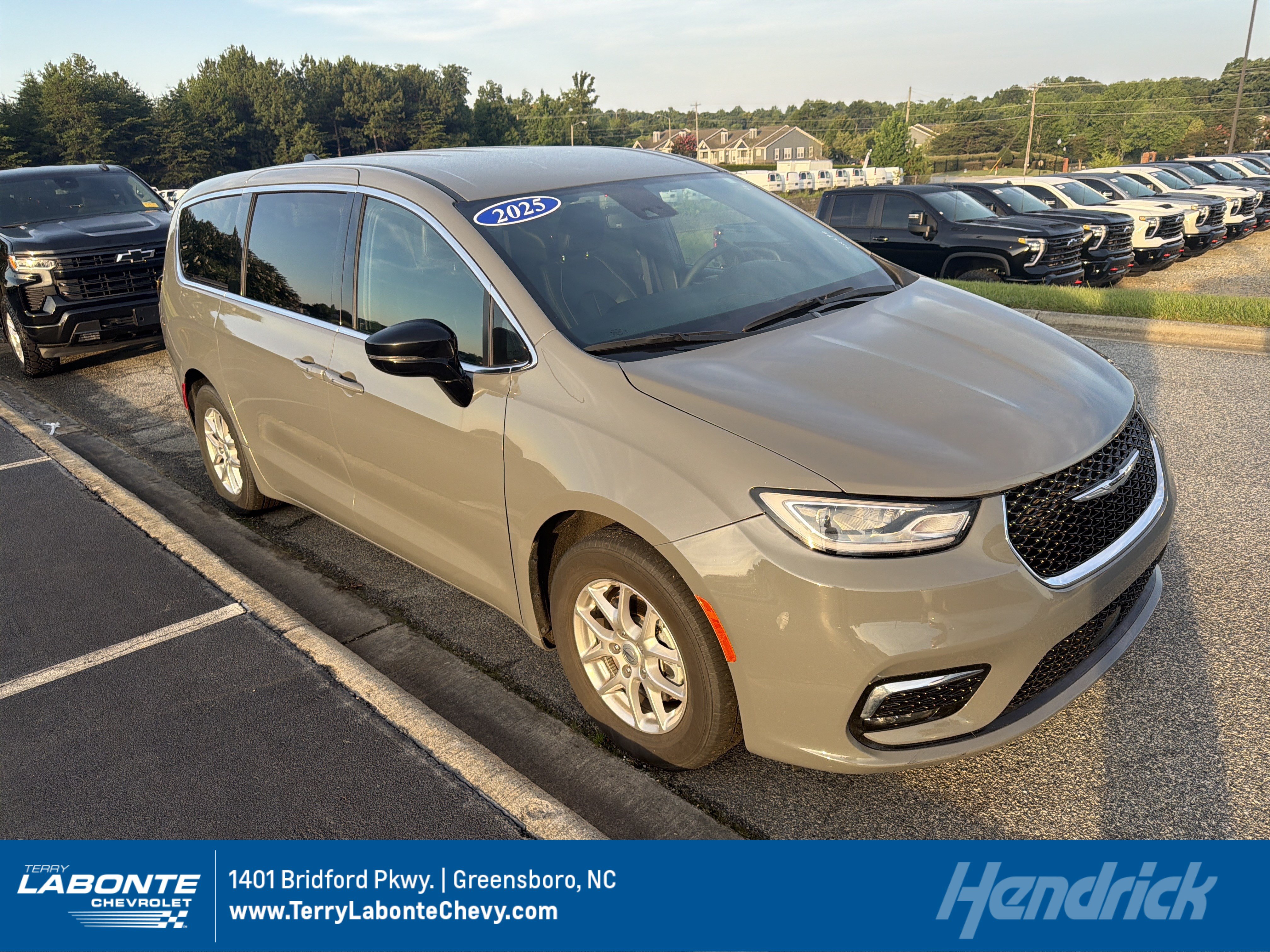 Chrysler Pacifica