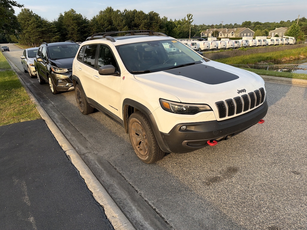 Used 2021 Jeep Cherokee Trailhawk SUV