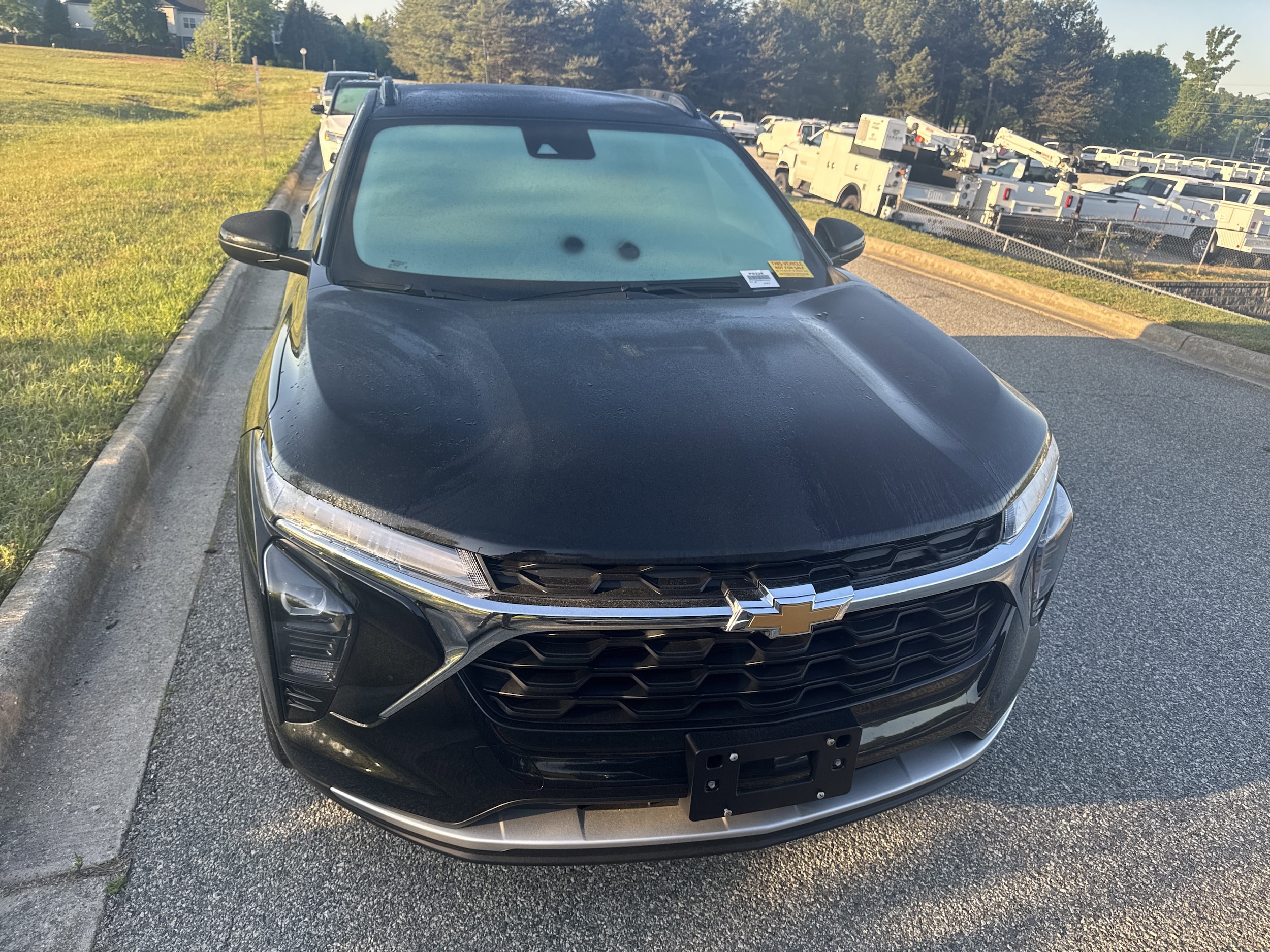 2024 Chevrolet Trax LT photo 3