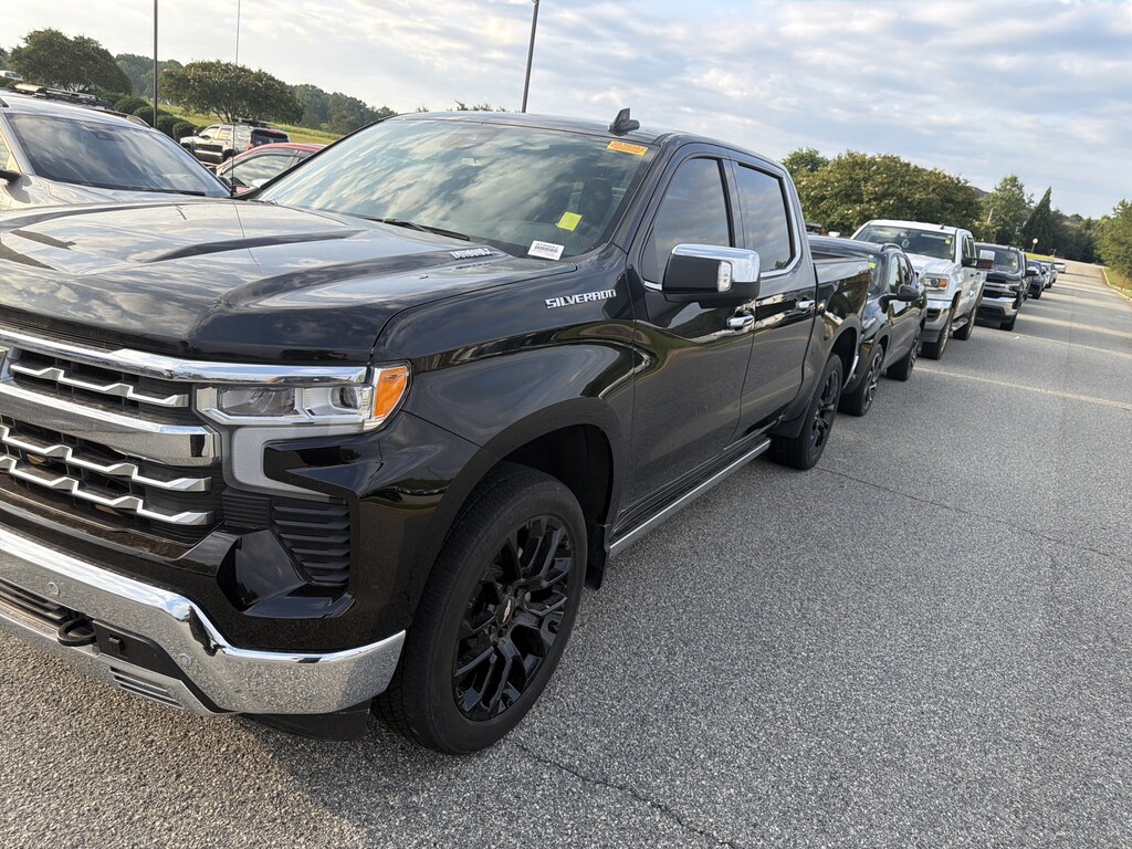 Used 2023 Chevrolet Silverado 1500 Pickup