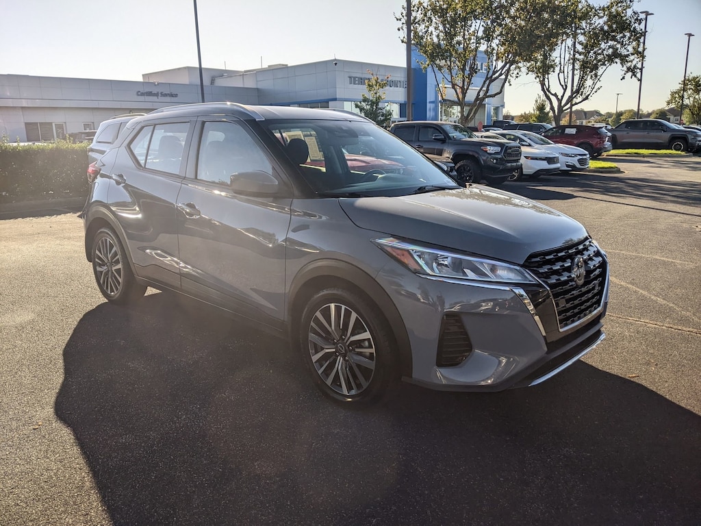 Used 2023 Nissan Kicks SV SUV