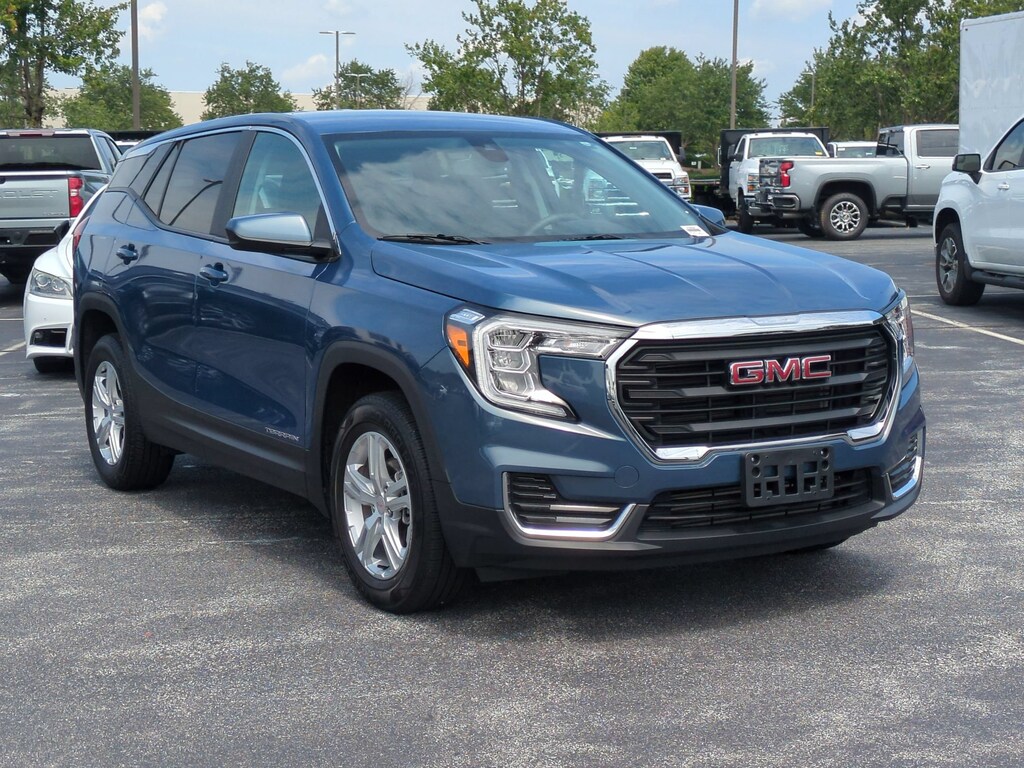 Used 2024 GMC Terrain SUV