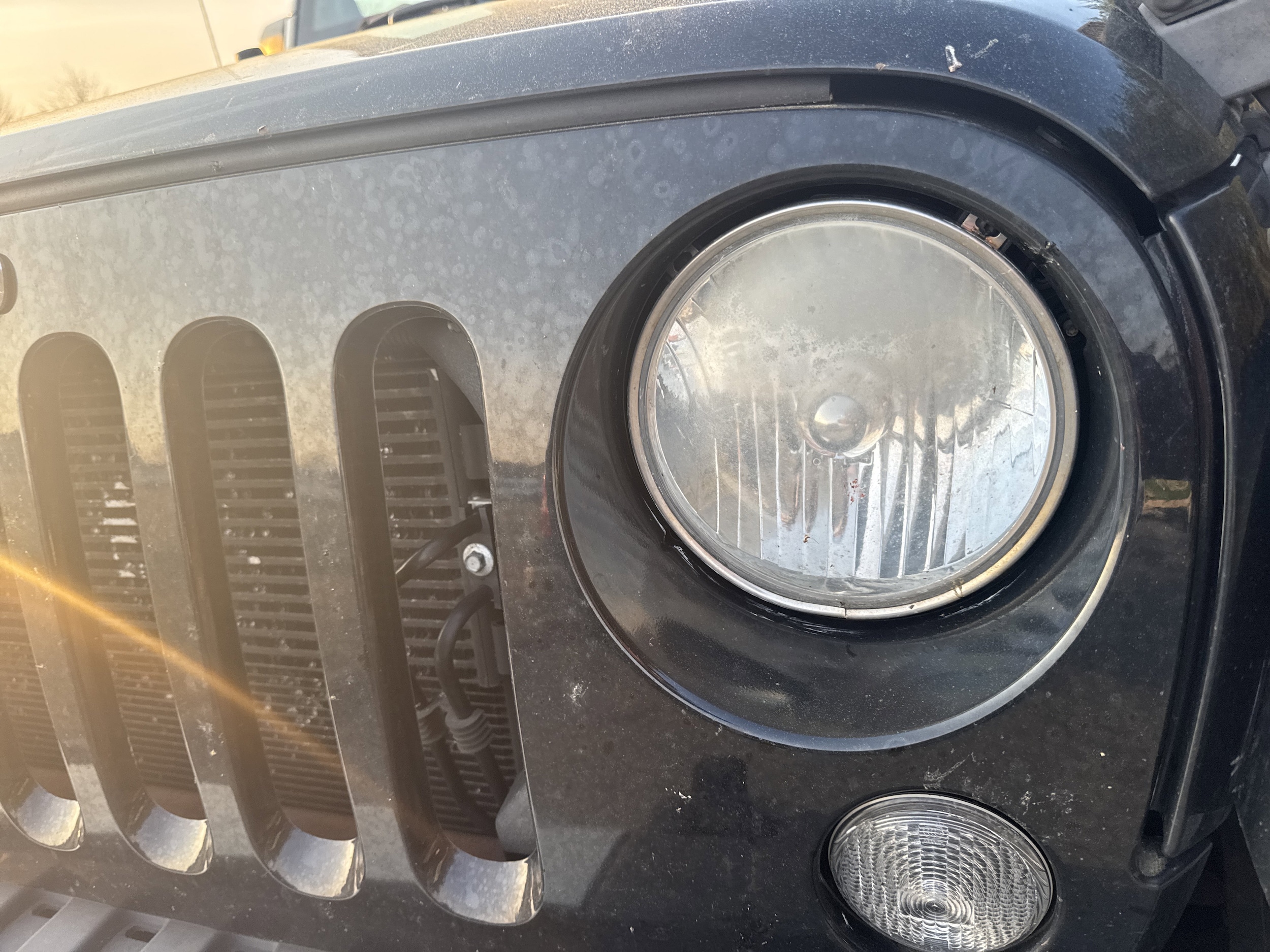 2014 Jeep Wrangler Unlimited Sahara photo 2