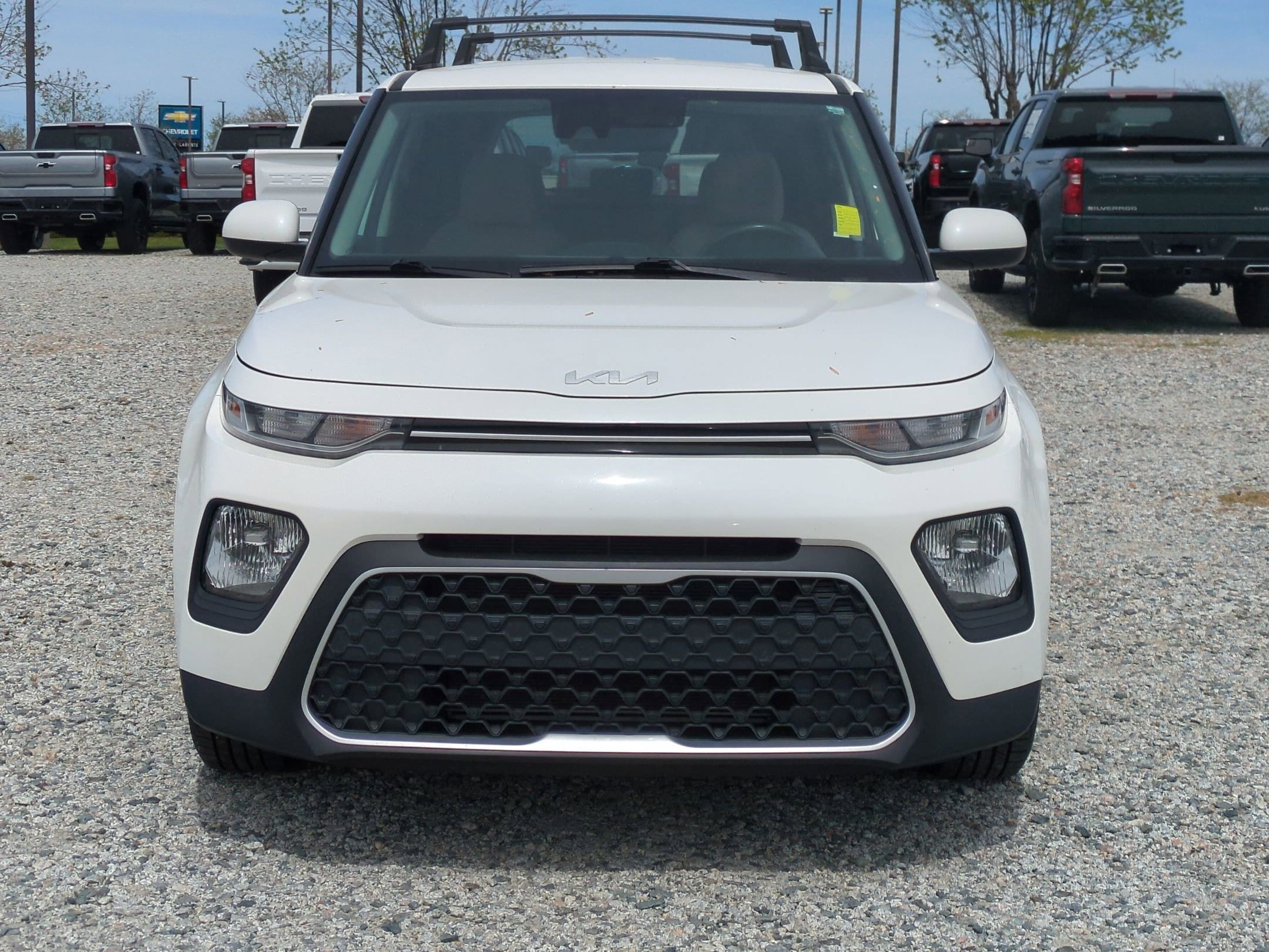 2022 Kia Soul LX photo 2