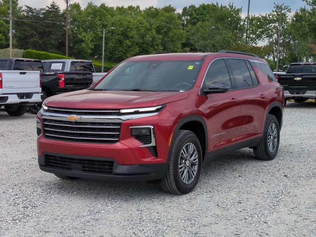 Certified 2026 Chevrolet Traverse FWD LT SUV