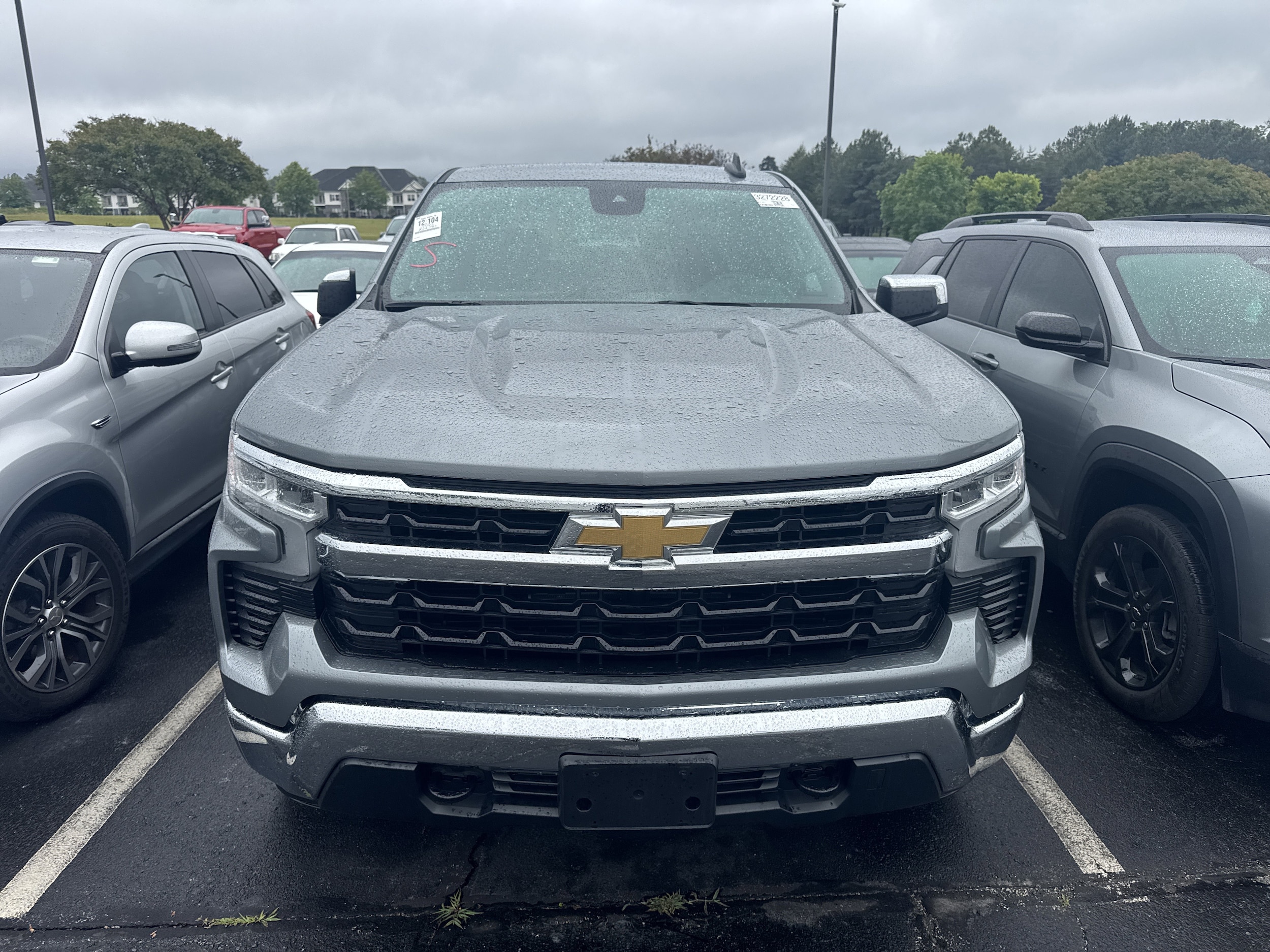 2023 Chevrolet Silverado 1500 LT photo 3