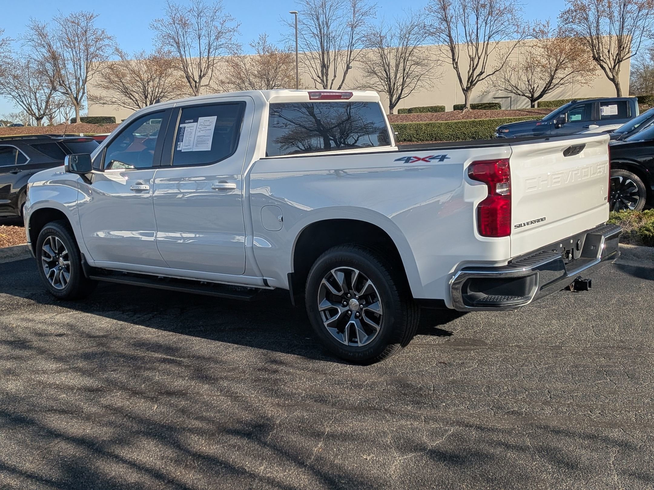 2024 Chevrolet Silverado 1500 LT photo 6