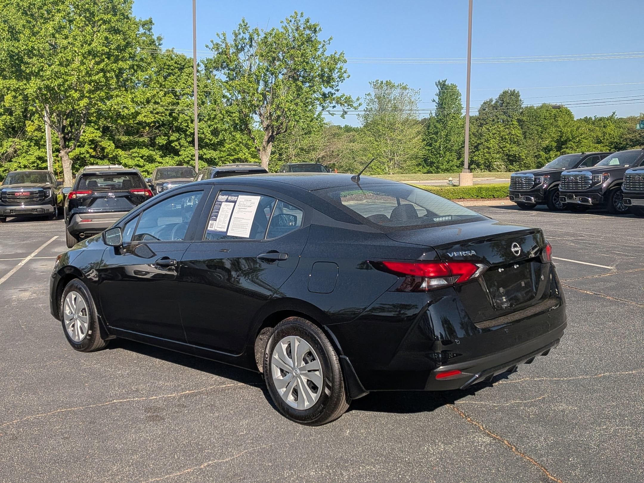 2025 Nissan Versa S photo 6