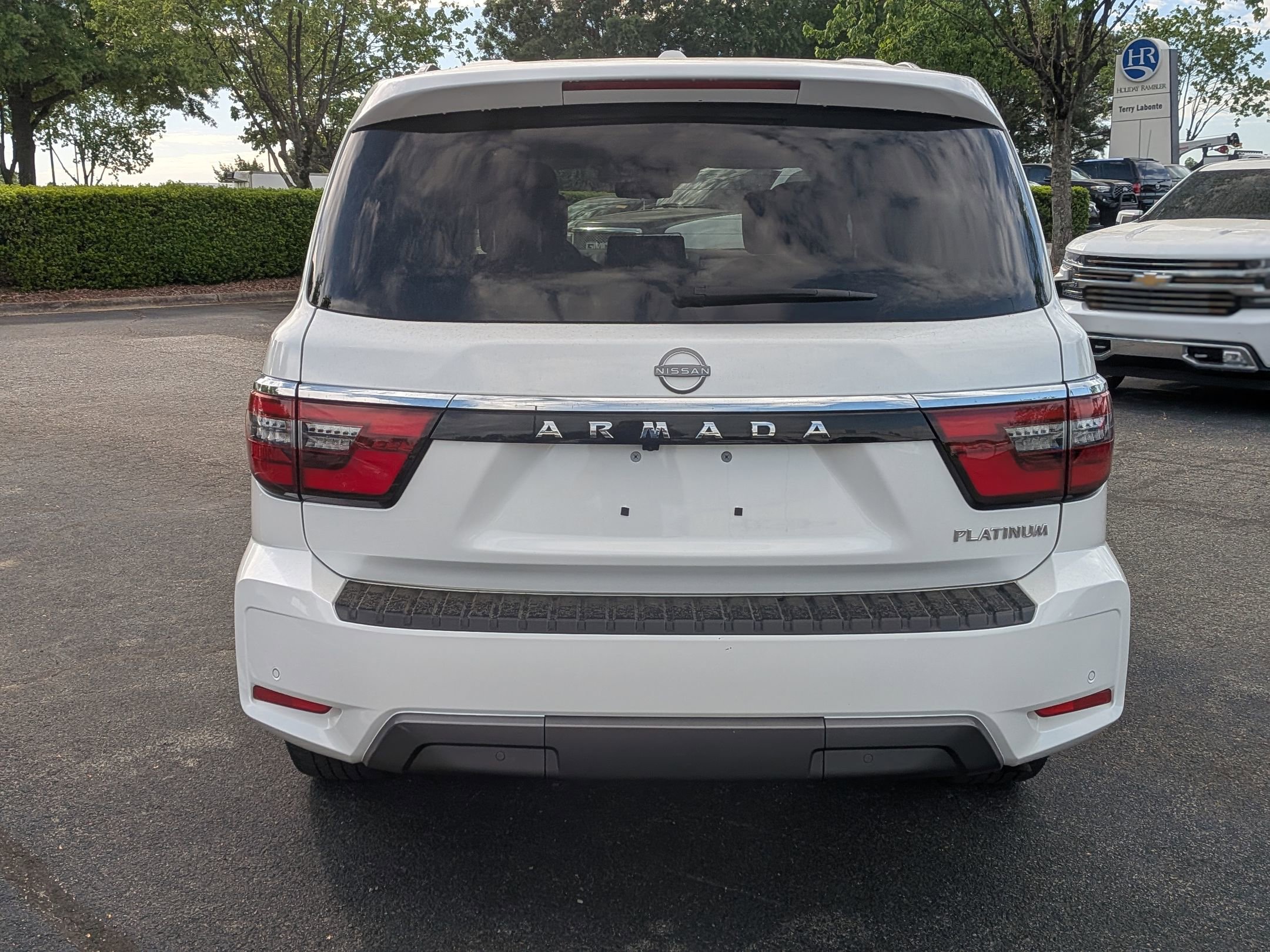 2023 Nissan Armada Platinum photo 5