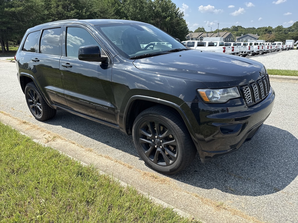 Used 2021 Jeep Grand Cherokee Laredo X SUV