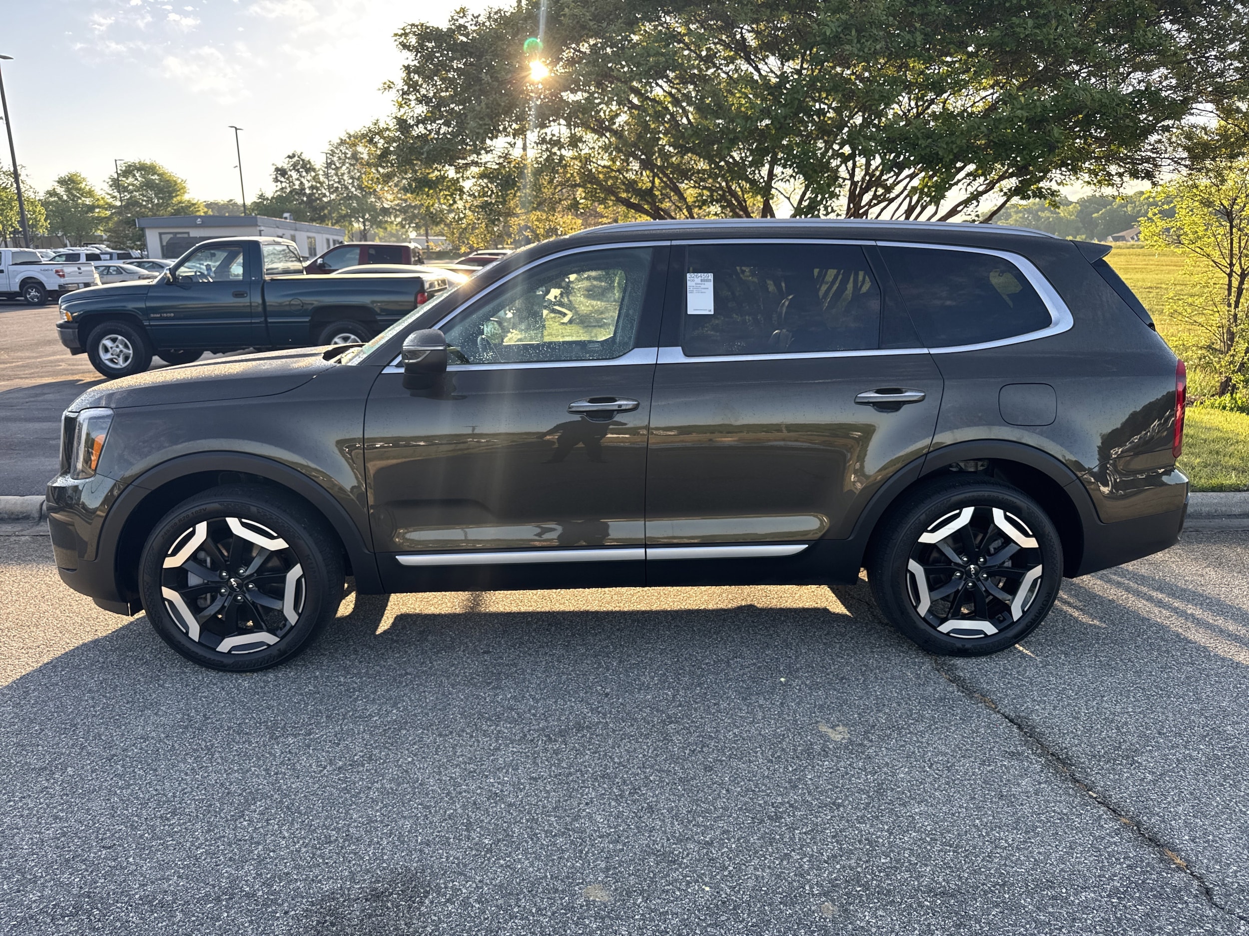 2025 Kia Telluride S photo 6