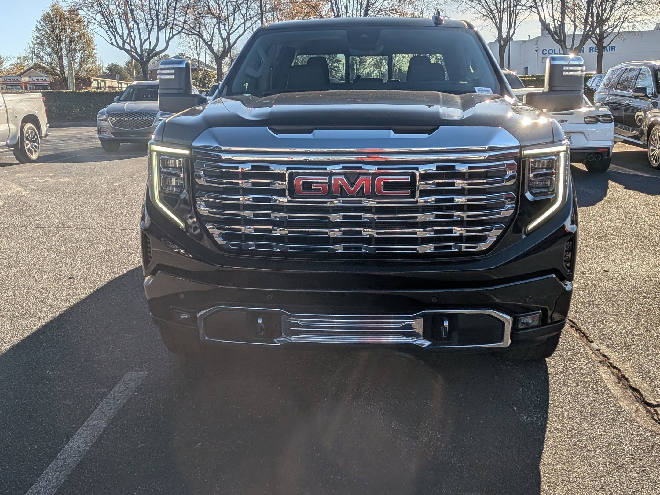 2024 GMC Sierra 1500 Denali photo 2