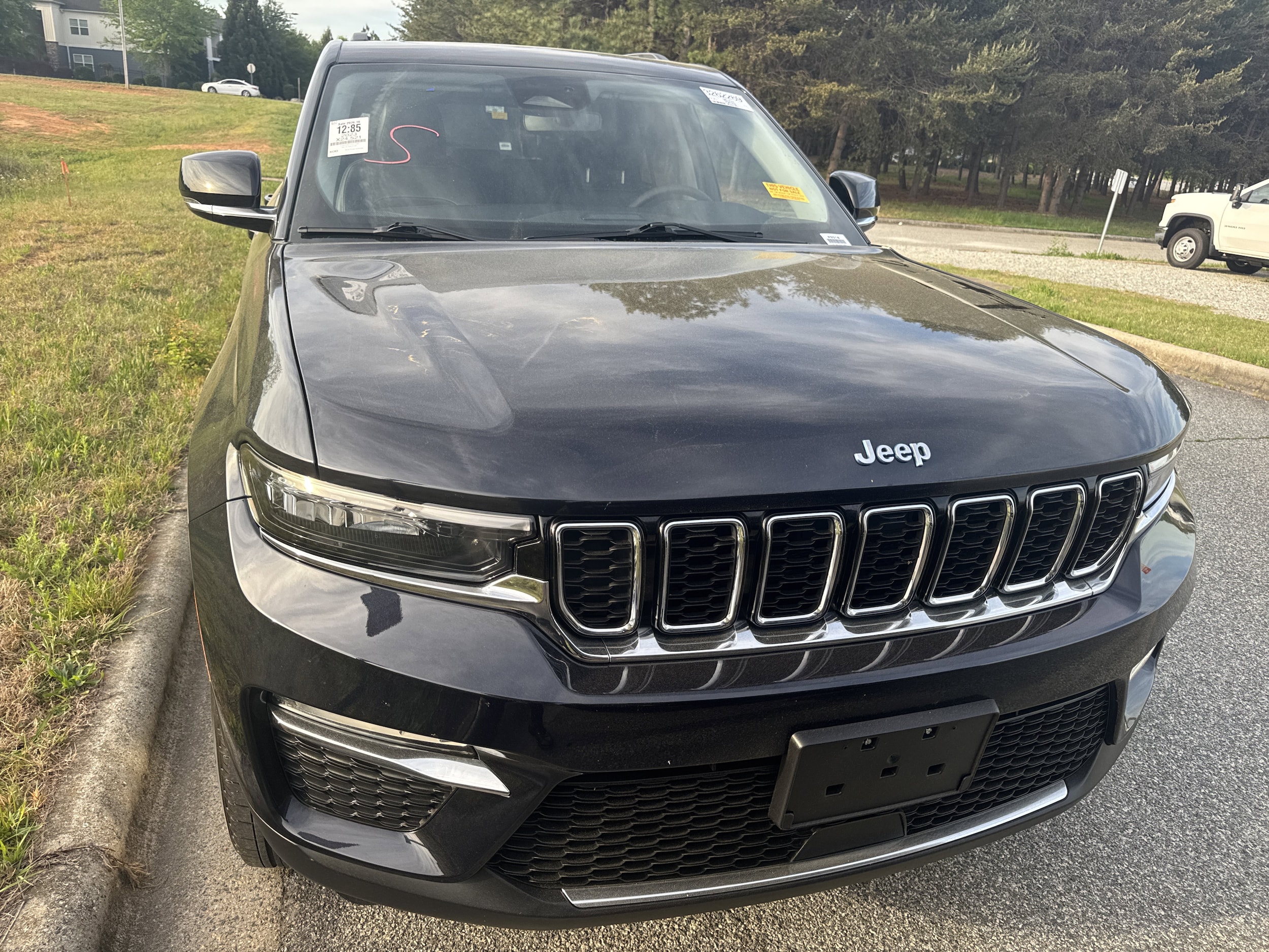 2023 Jeep Grand Cherokee 4xe photo 3