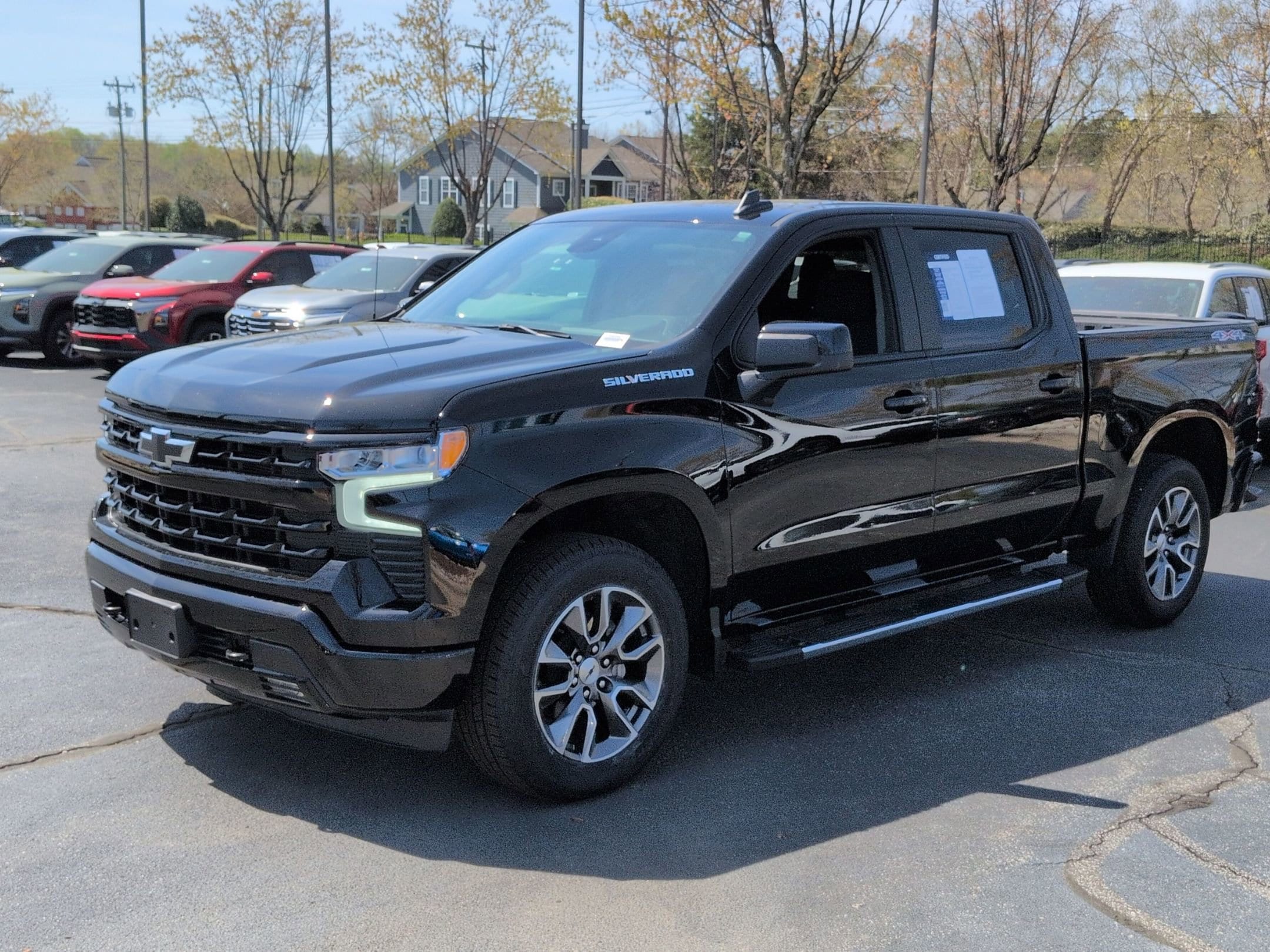 2025 Chevrolet Silverado 1500 RST photo 4
