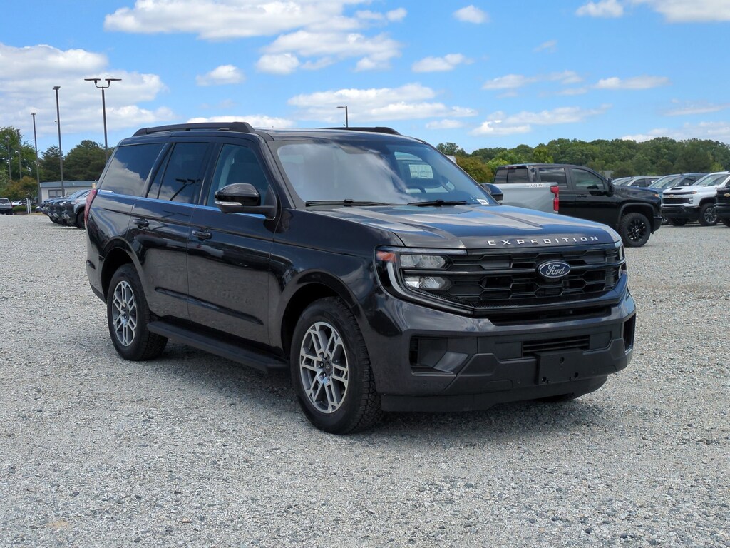 Used 2025 Ford Expedition Active SUV