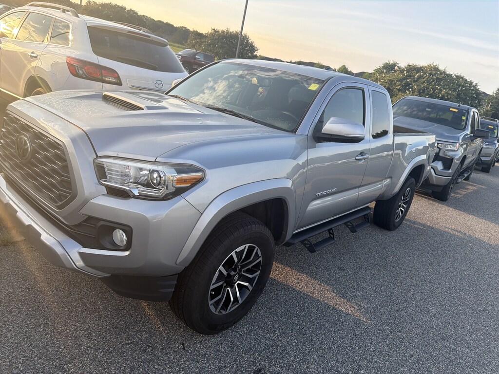 Used 2020 Toyota Tacoma 4WD Pickup